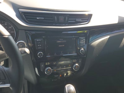 2022 Nissan Rogue Sport SV