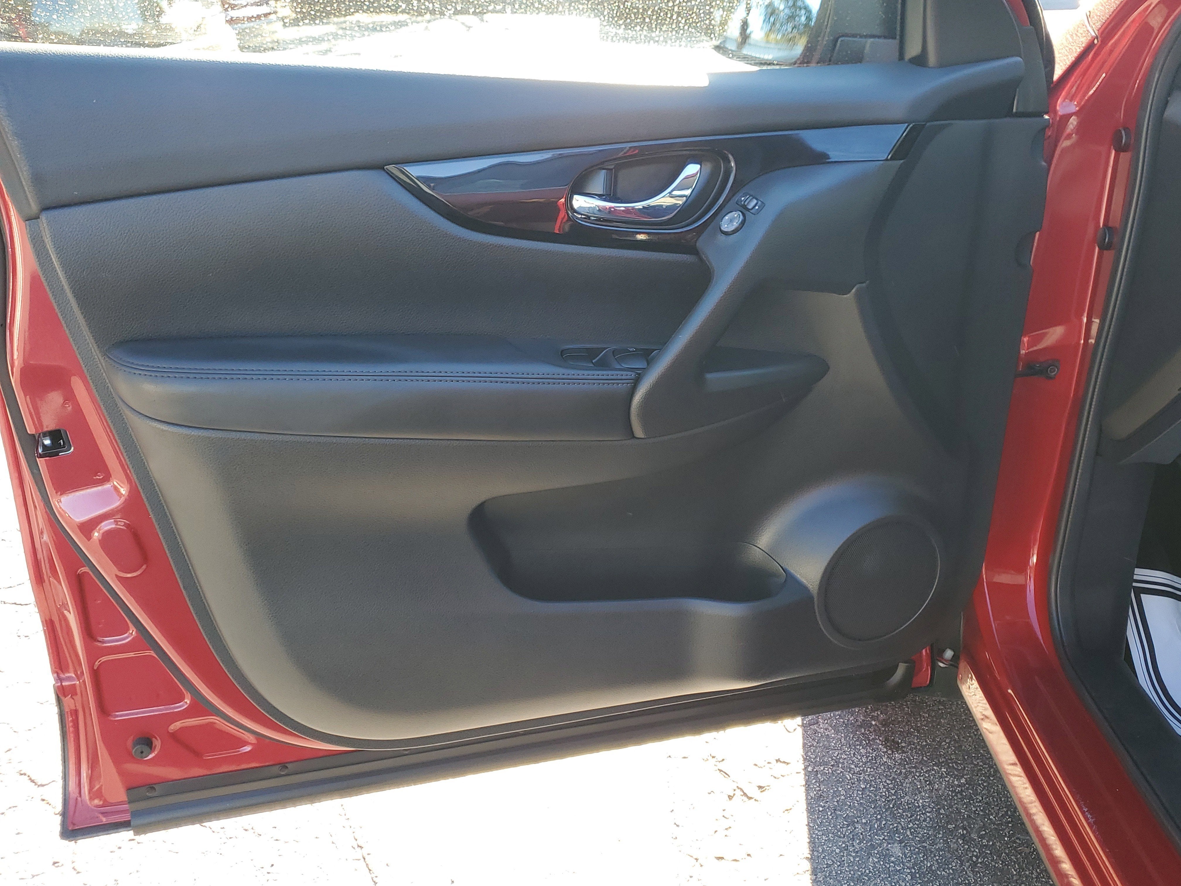 2018 Nissan Rogue Sport SV