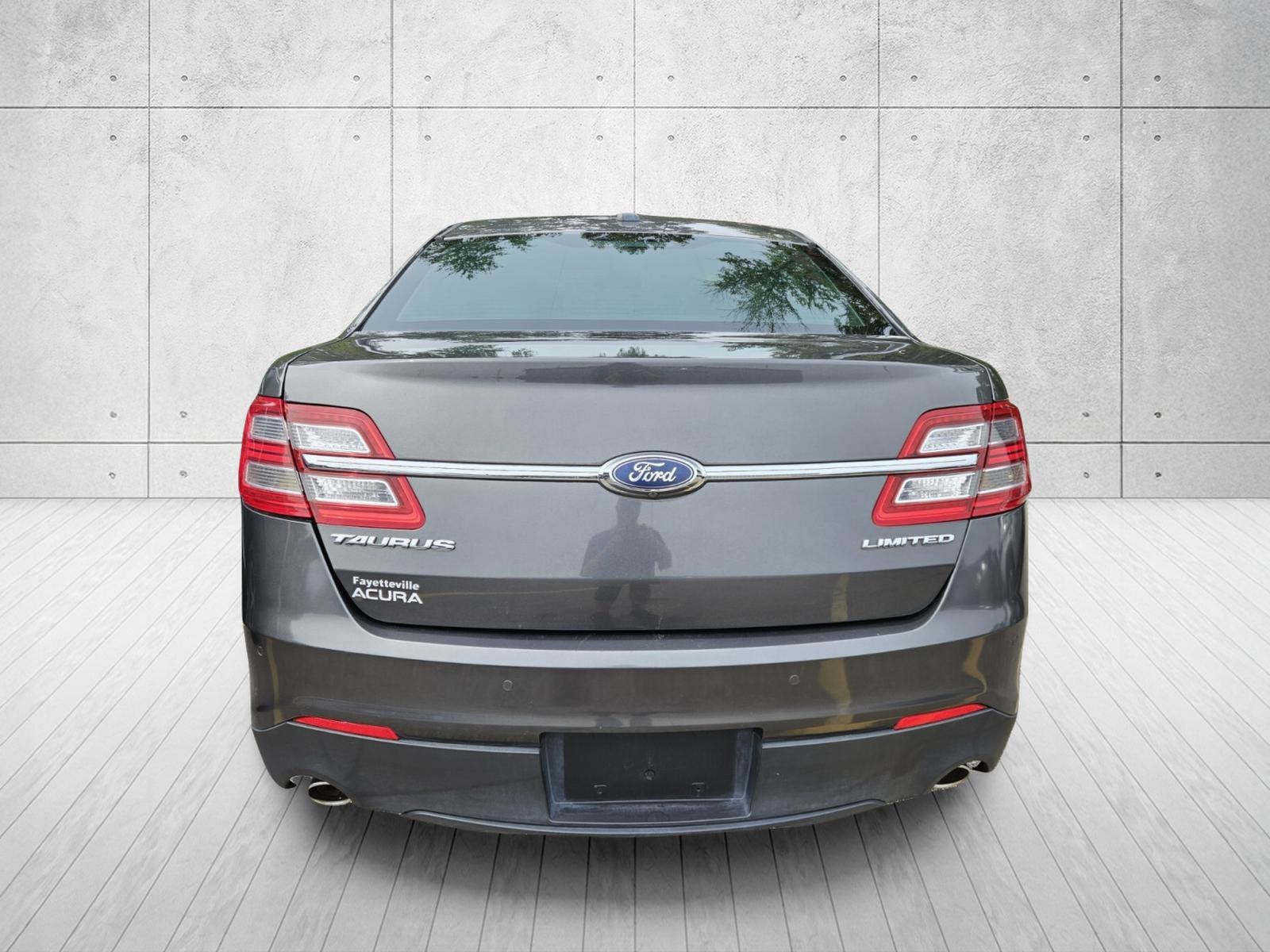 2018 Ford Taurus Limited