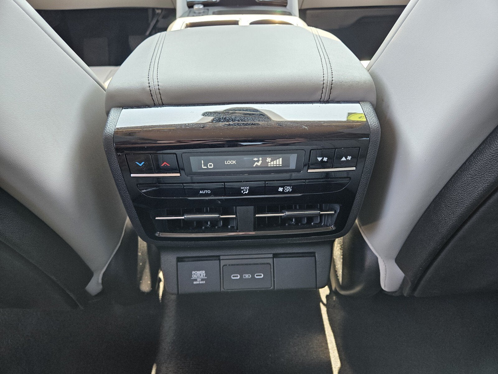 2025 Acura MDX w/Technology Package