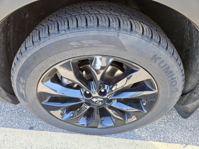 2020 Kia Sorento EX V6