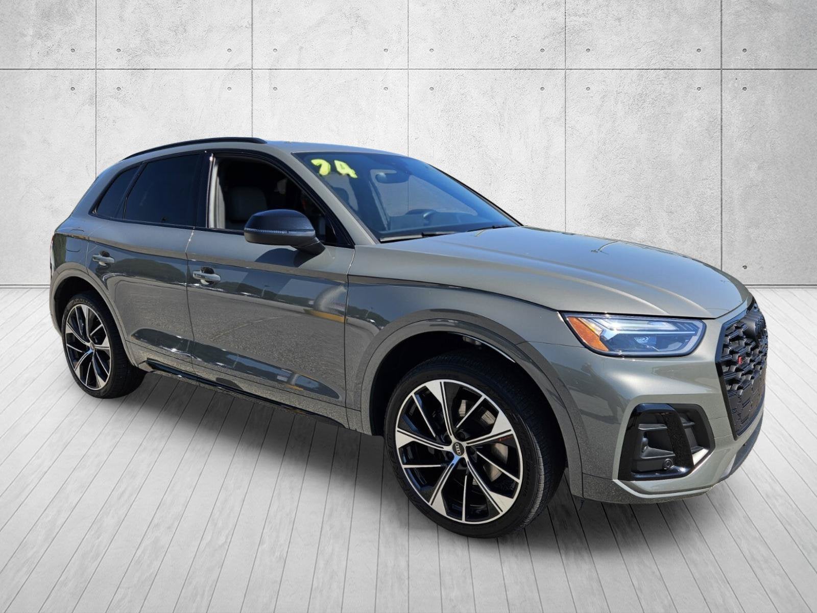 2024 Audi SQ5 Premium Plus