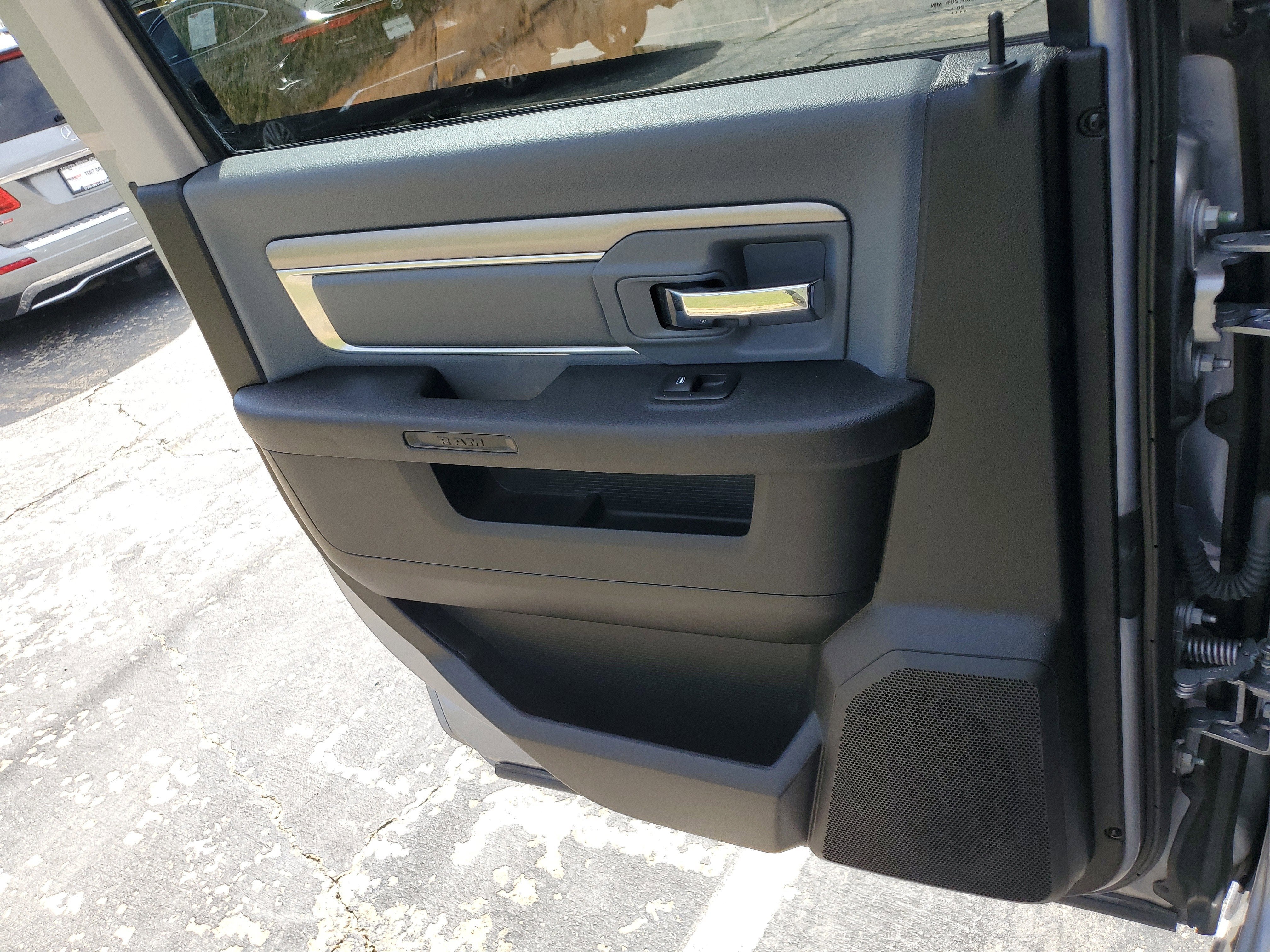 2022 RAM 1500 Classic SLT