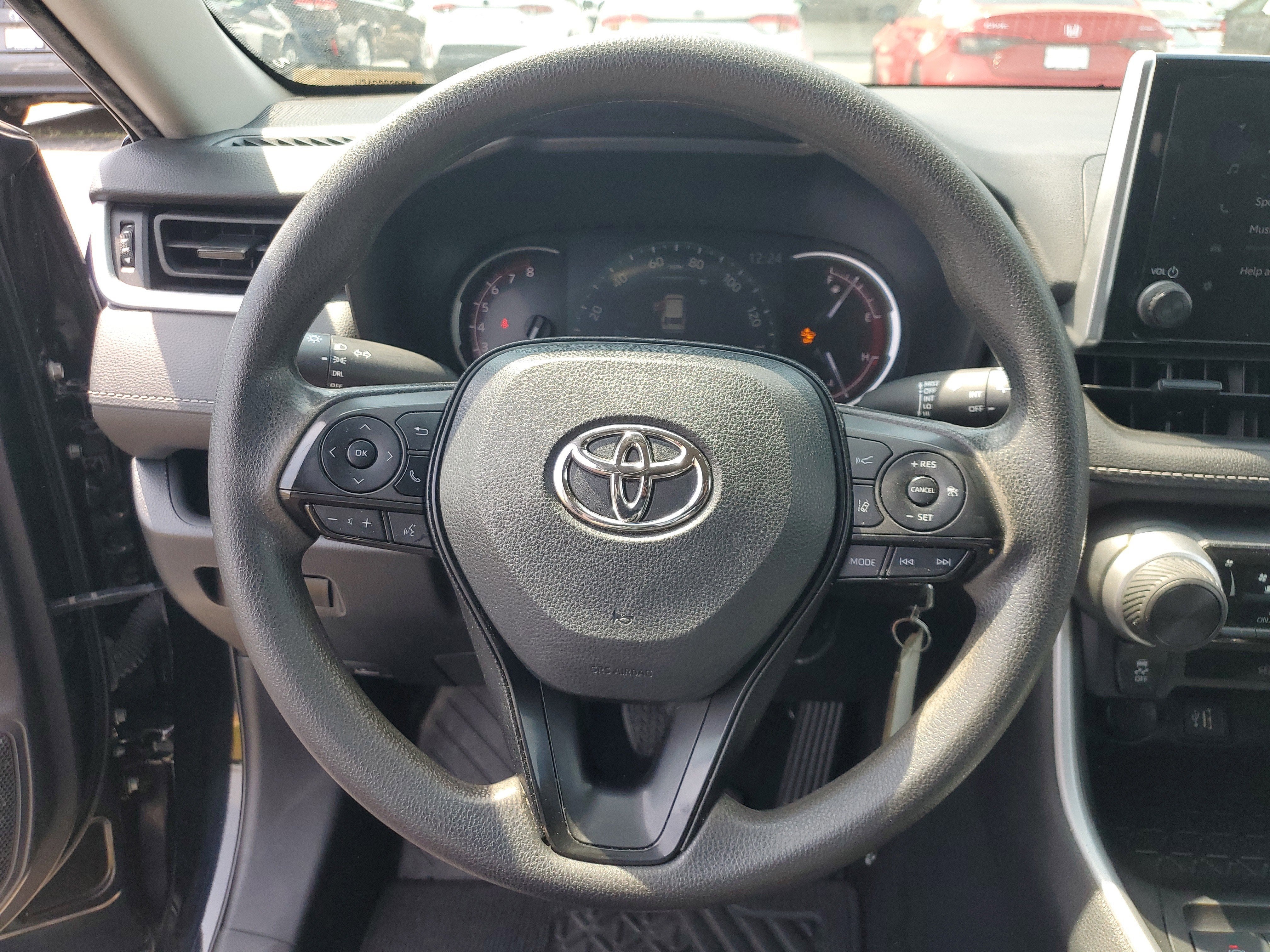 2023 Toyota RAV4 LE