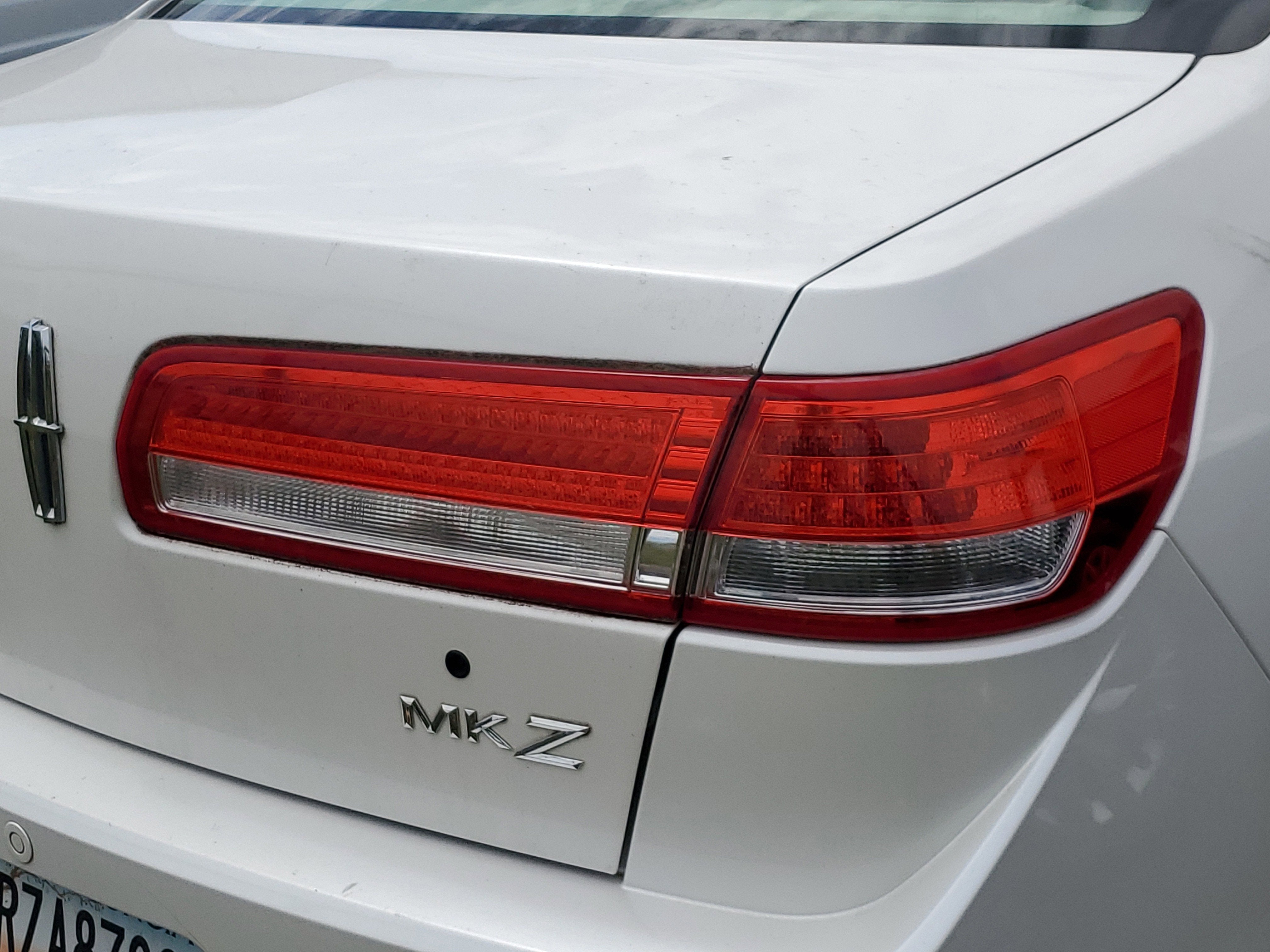 2010 Lincoln MKZ Base