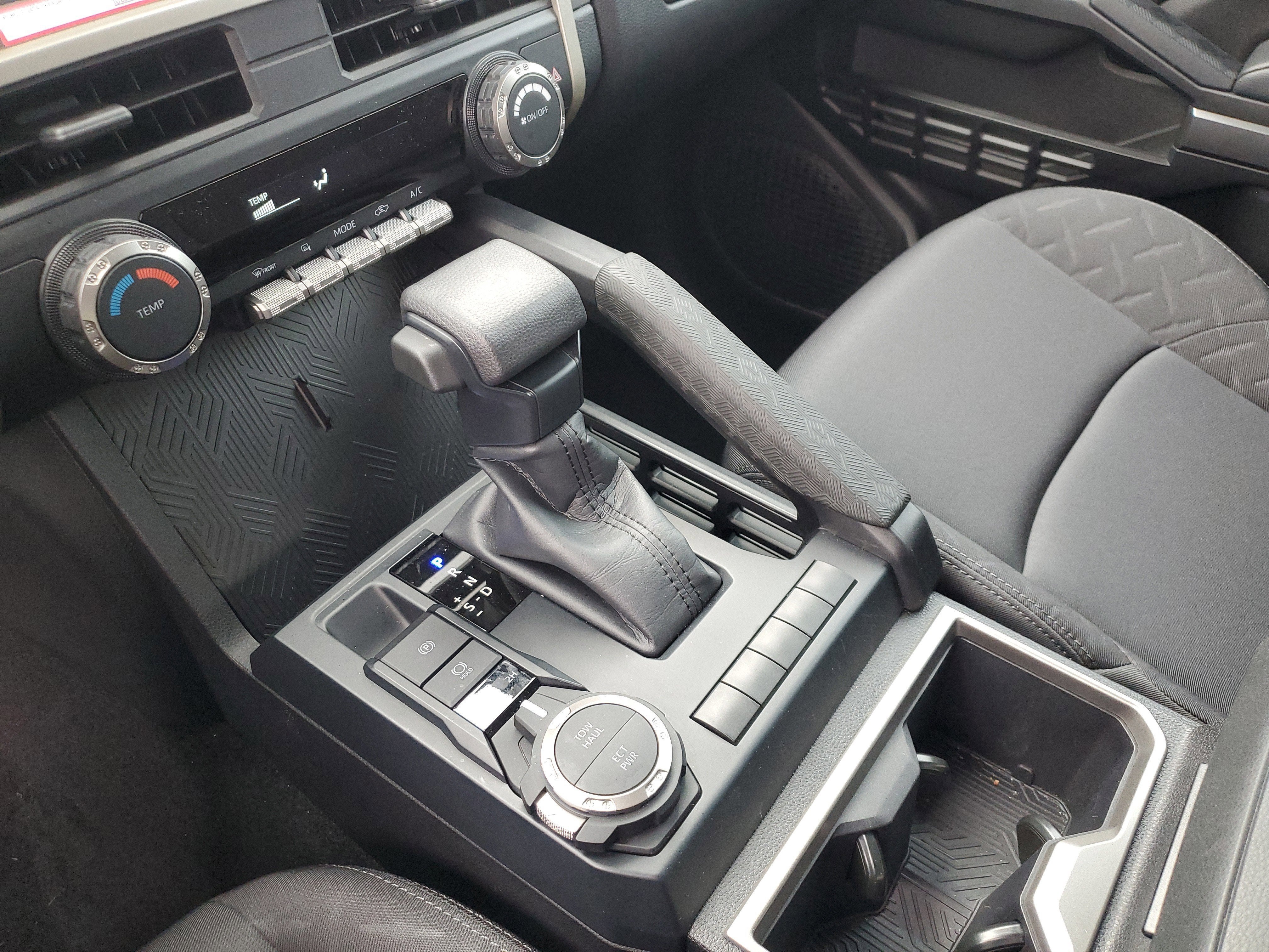 2024 Toyota Tacoma 4WD SR5