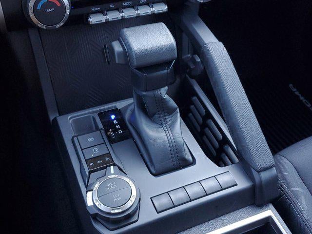 2024 Toyota Tacoma 4WD SR5