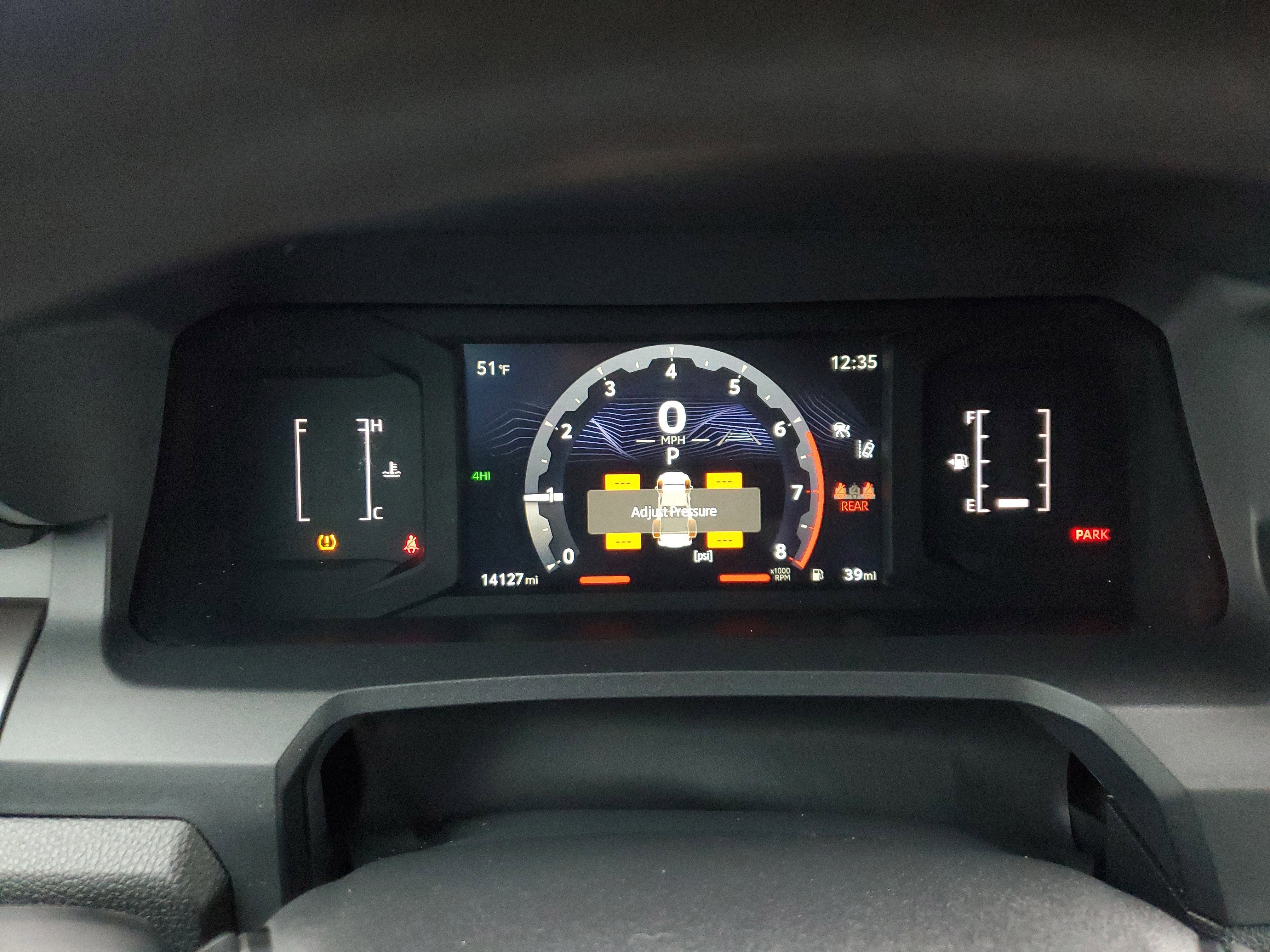 2025 Toyota Tacoma 4WD SR5