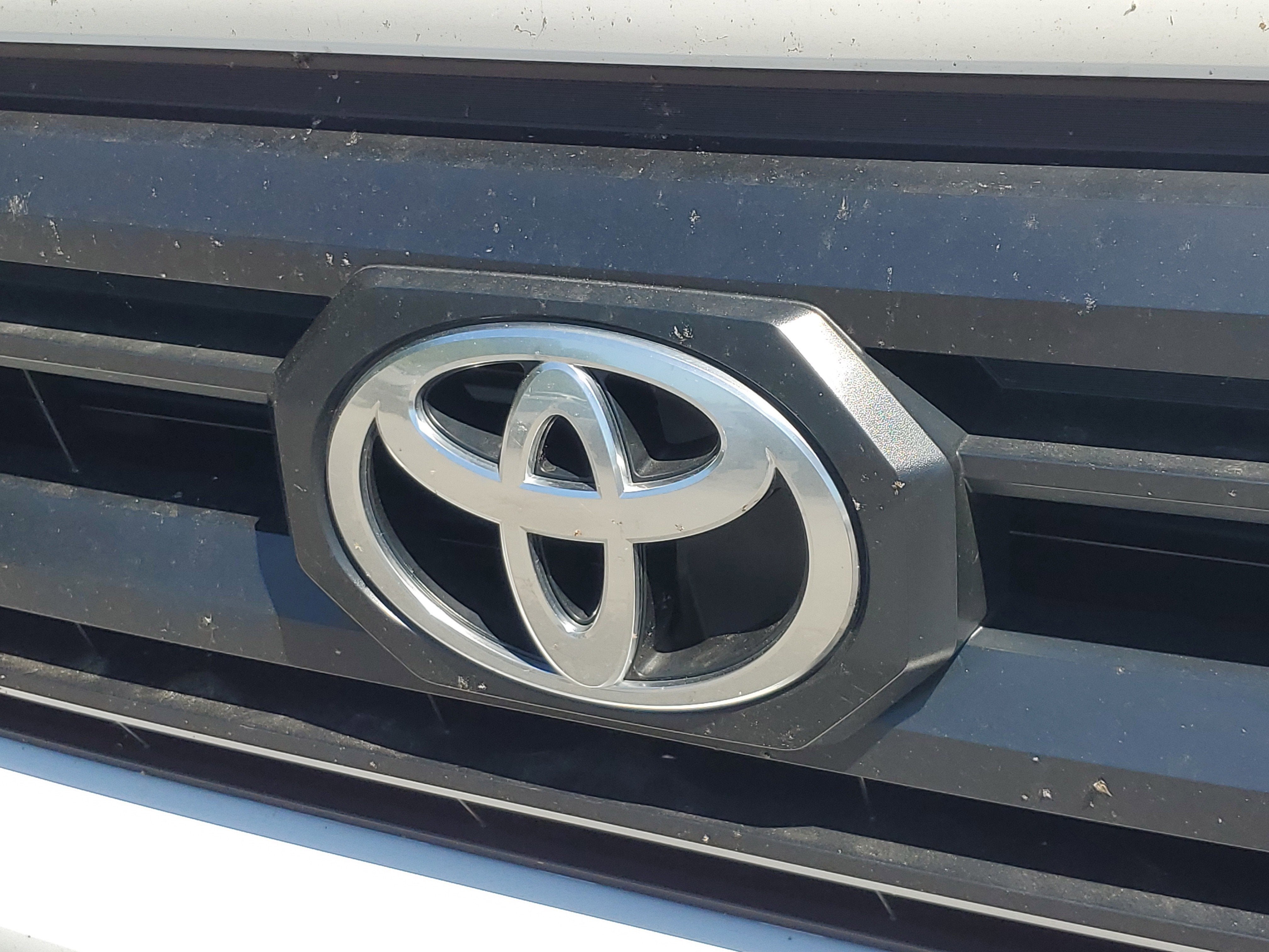 2025 Toyota Tacoma 4WD SR