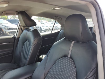 2020 Toyota Camry SE