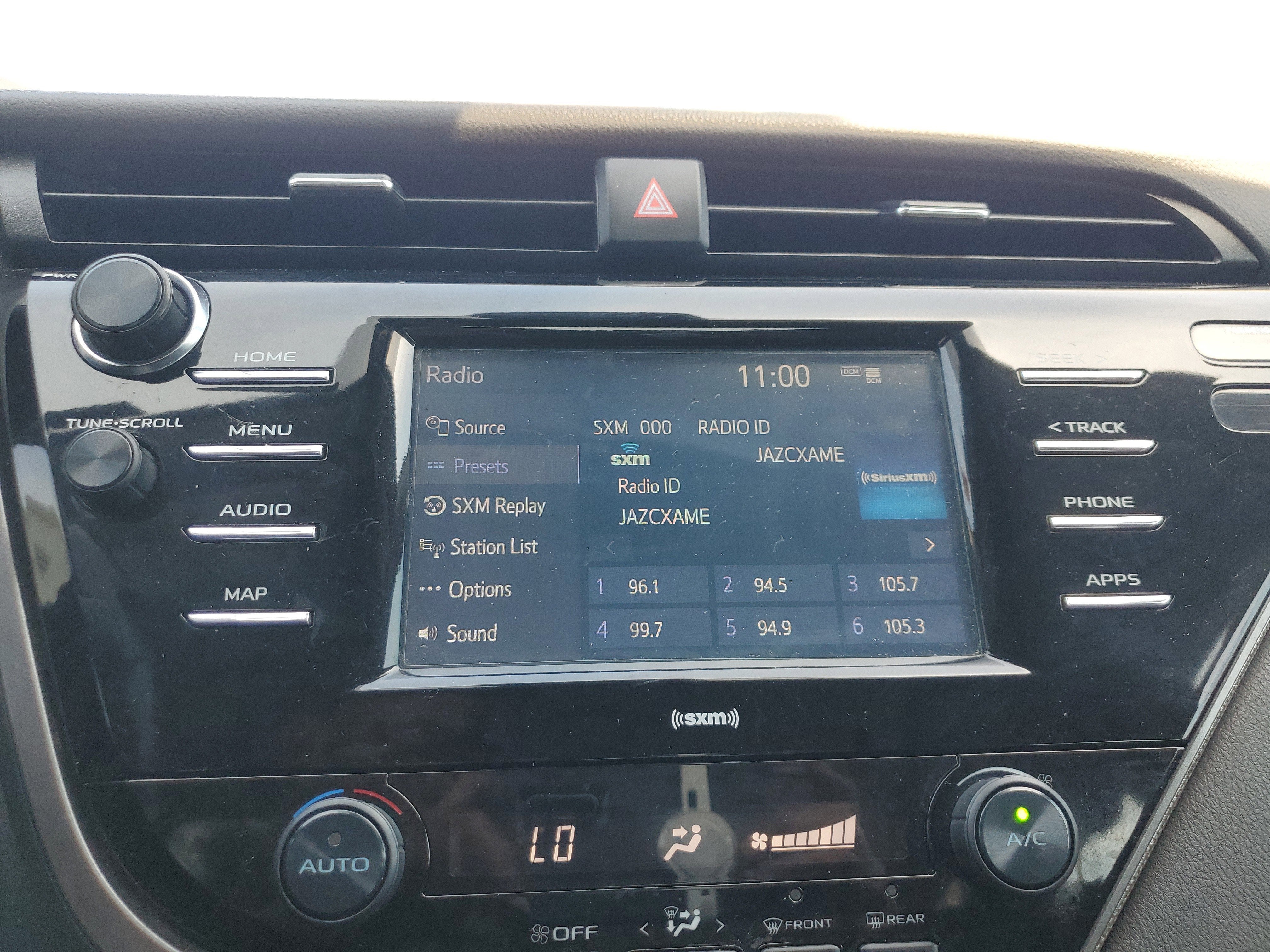 2020 Toyota Camry SE