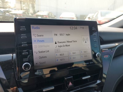 2022 Toyota Camry Hybrid SE