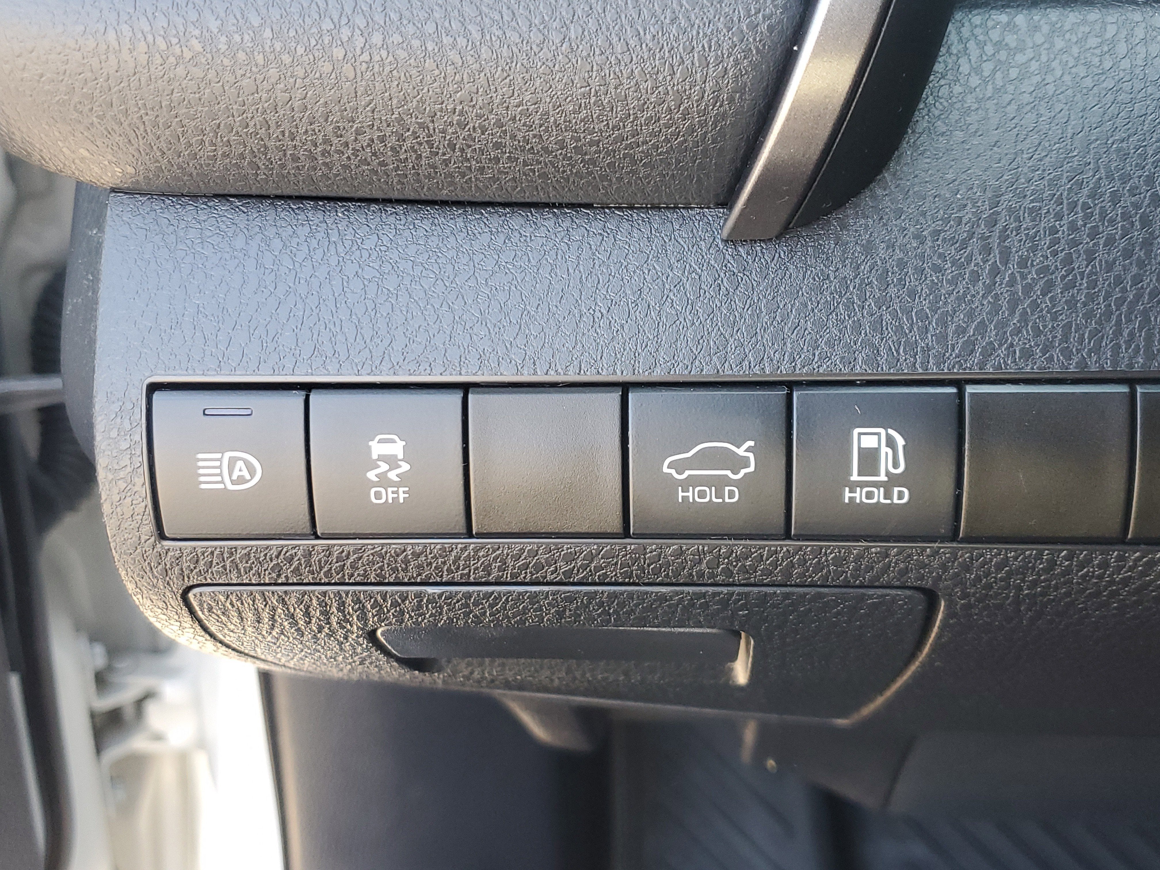 2022 Toyota Camry Hybrid SE