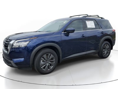 2024 Nissan Pathfinder SV