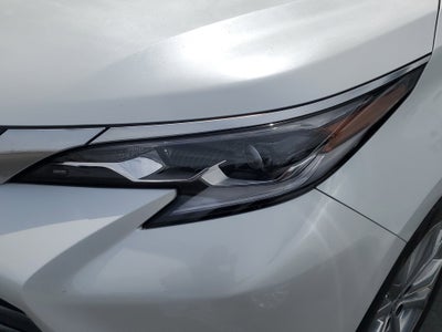 2023 Toyota Sienna Platinum