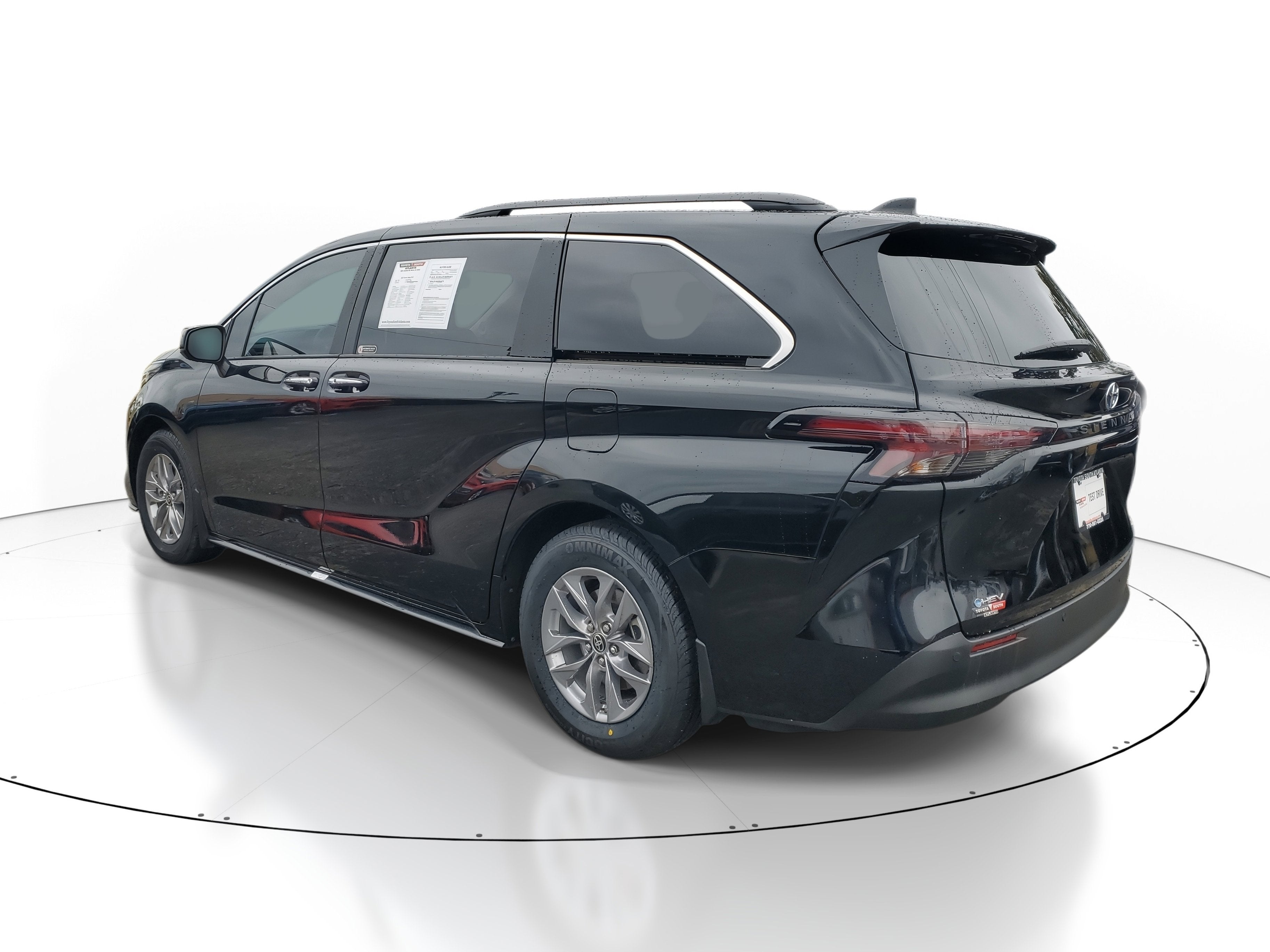 2025 Toyota Sienna XLE