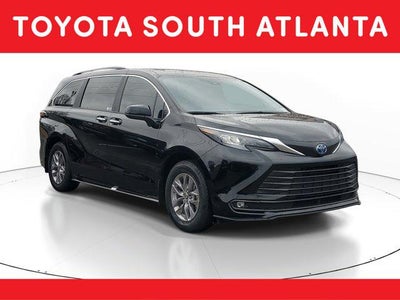 2025 Toyota Sienna XLE