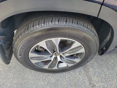 2023 Toyota Highlander Base