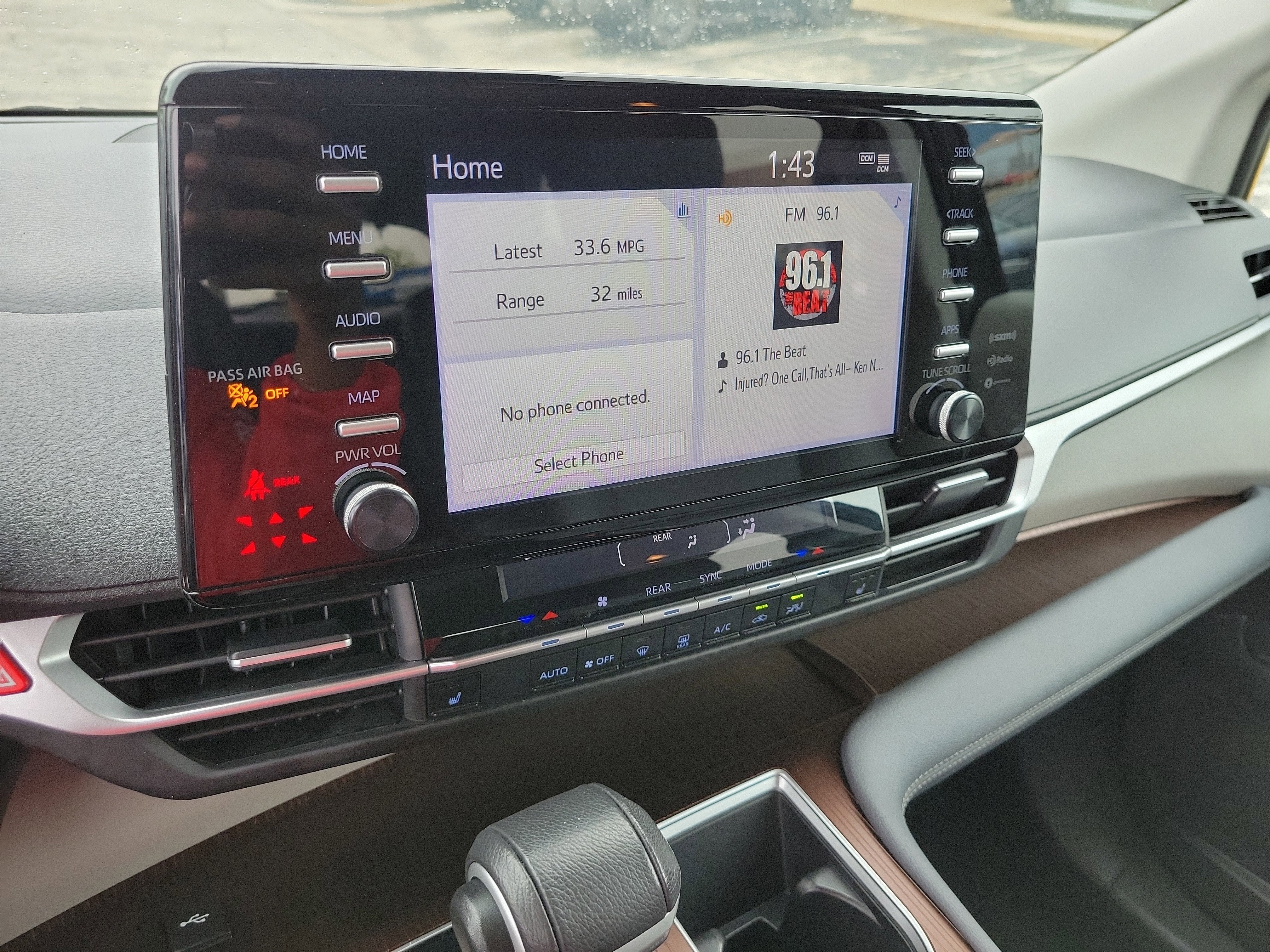 2024 Toyota Sienna XLE