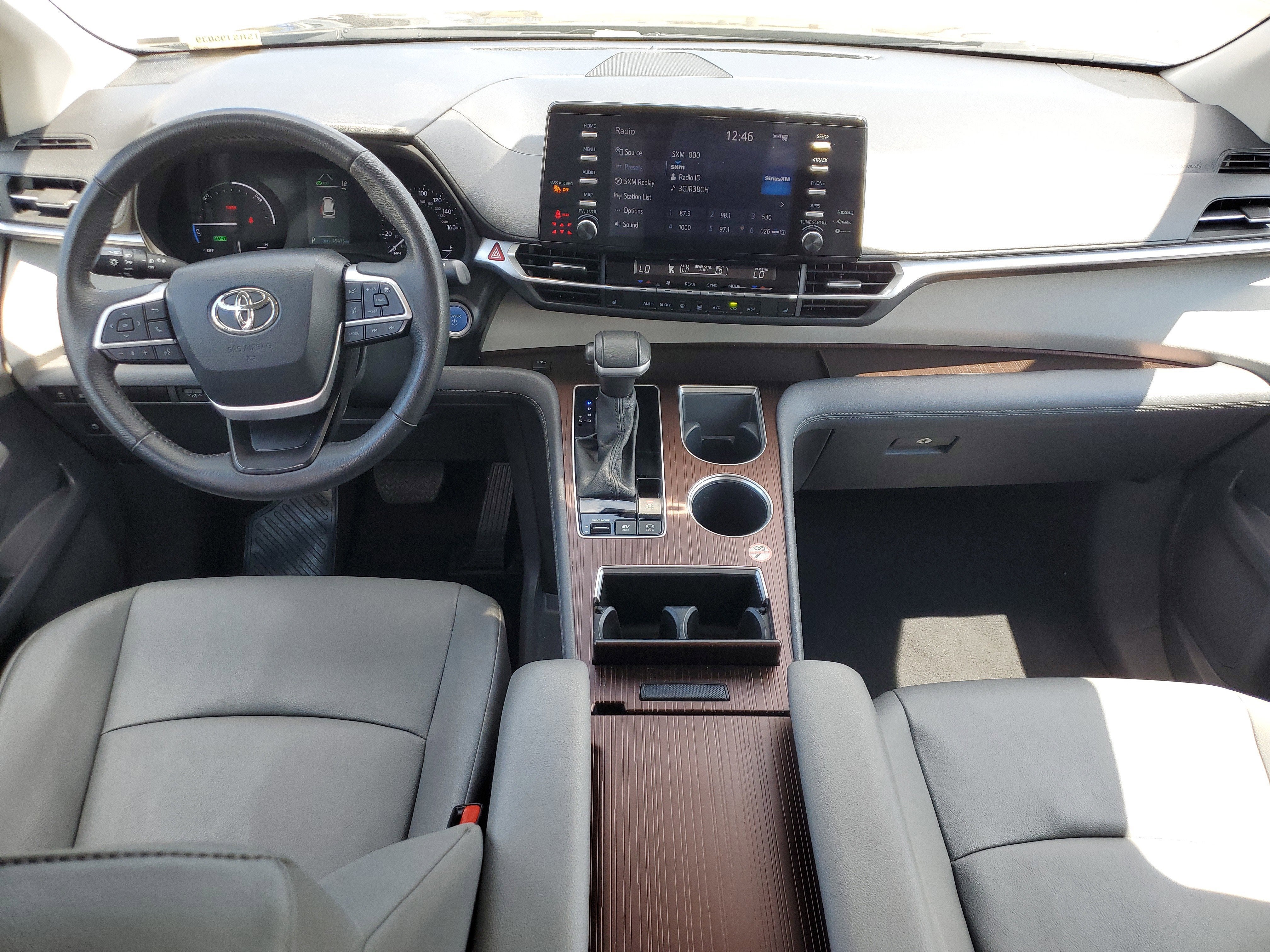 2024 Toyota Sienna XLE