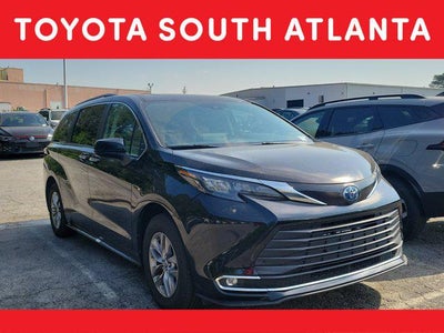 2024 Toyota Sienna XLE