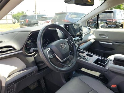 2024 Toyota Sienna XLE