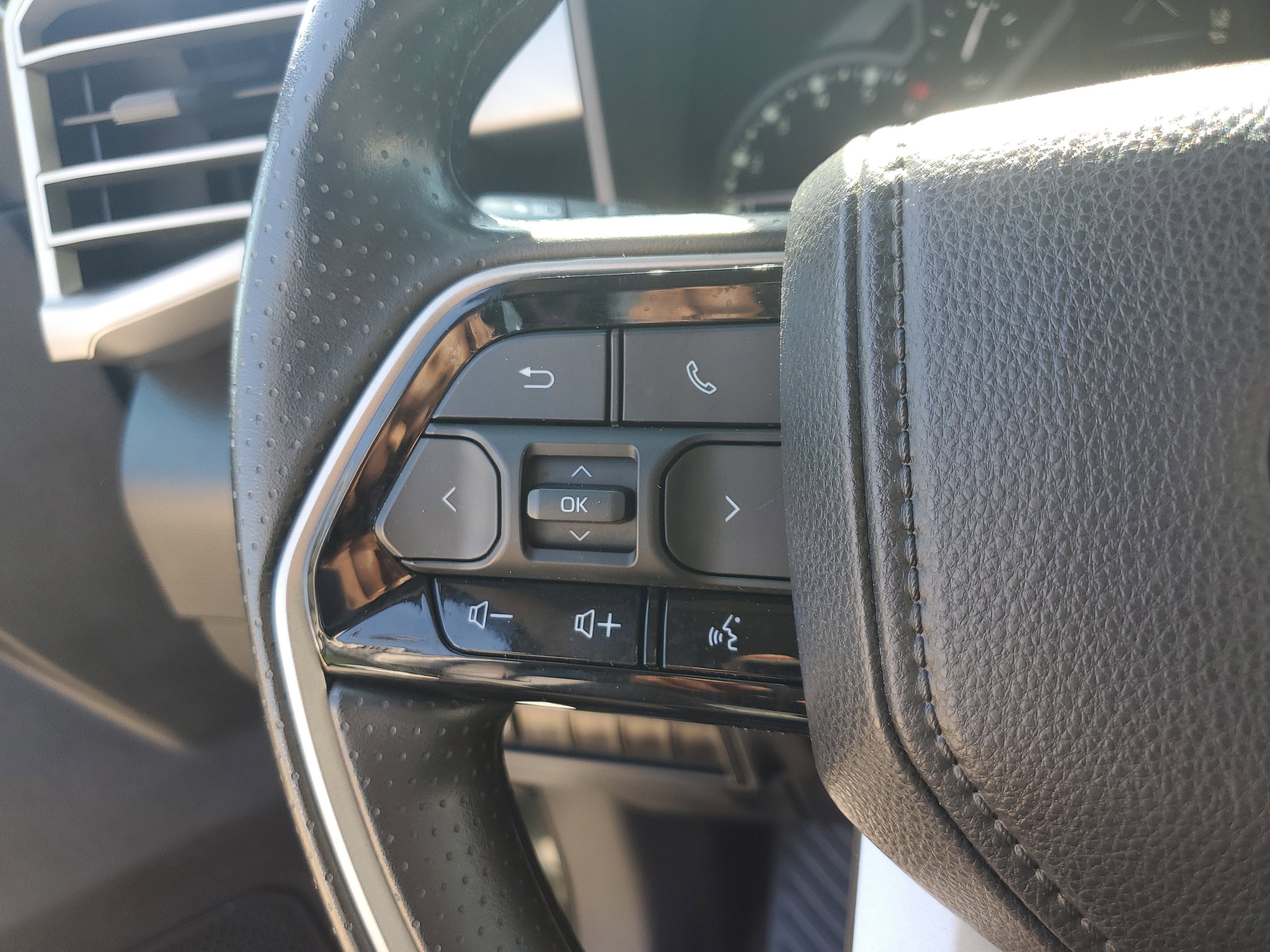 2023 Toyota Tundra 2WD SR5