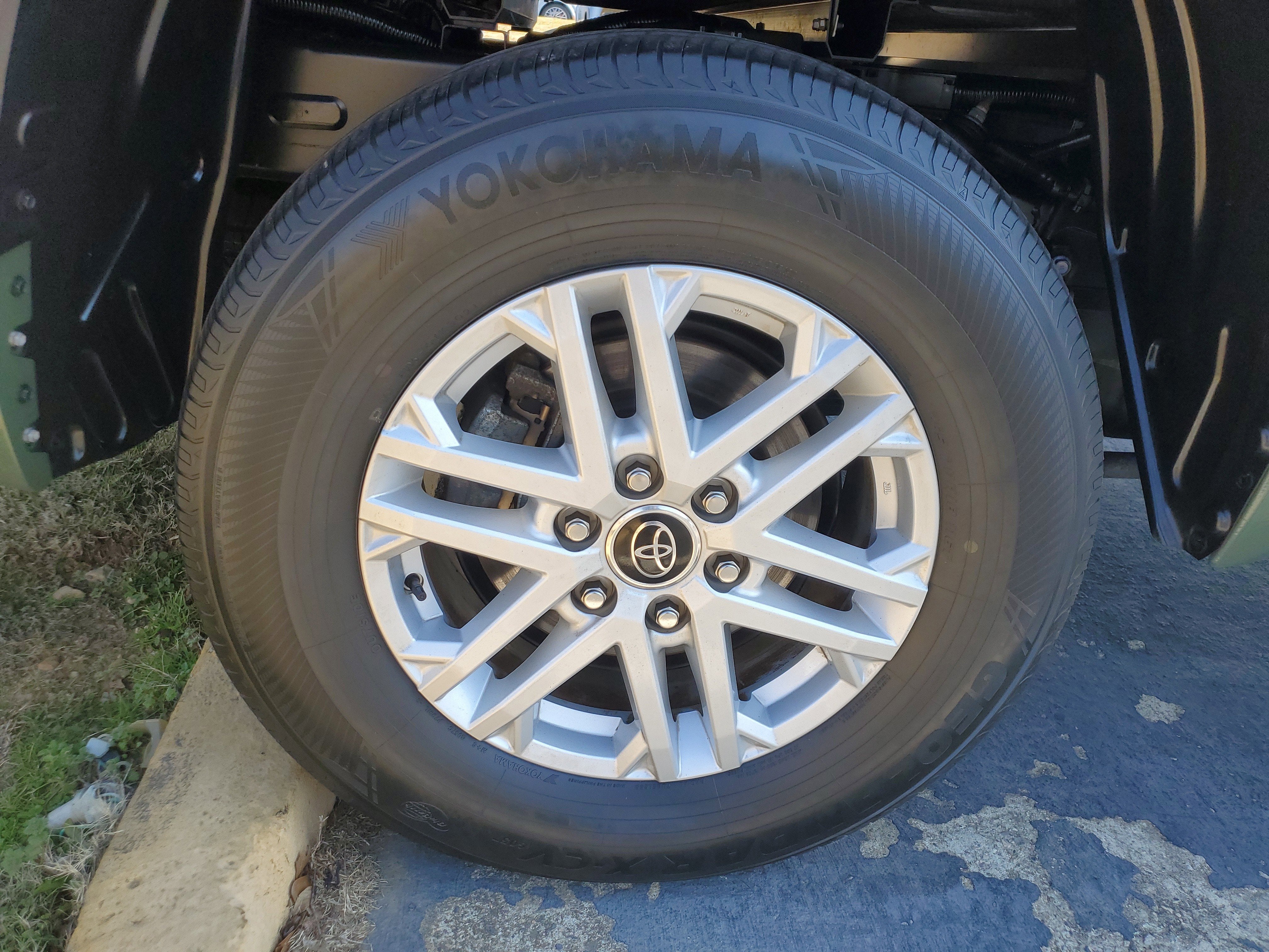 2023 Toyota Tundra 2WD SR5