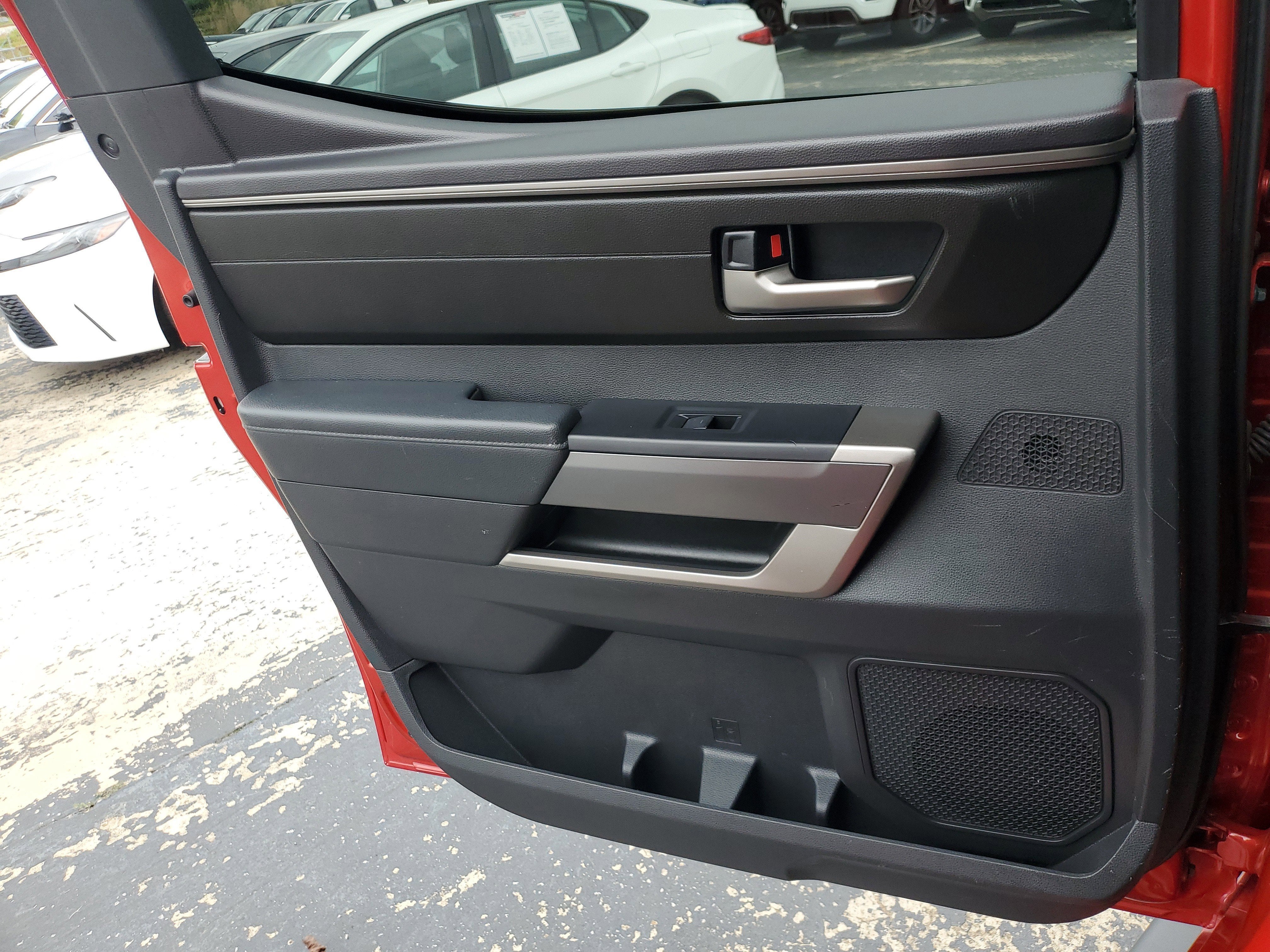 2024 Toyota Tundra 2WD SR5