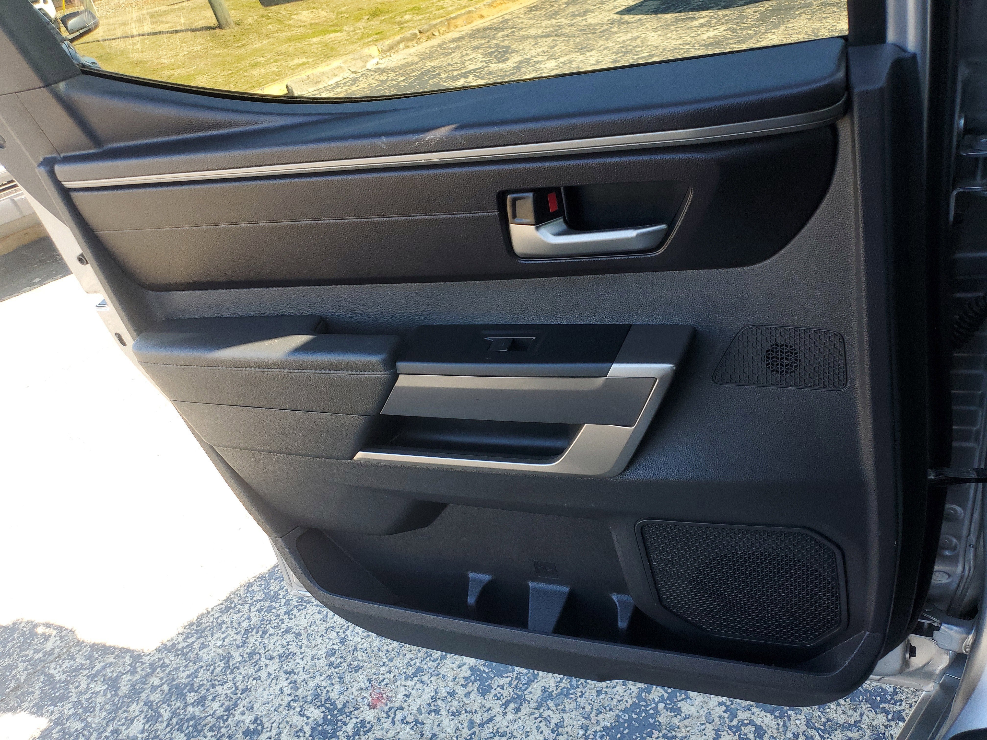 2024 Toyota Tundra 4WD SR5