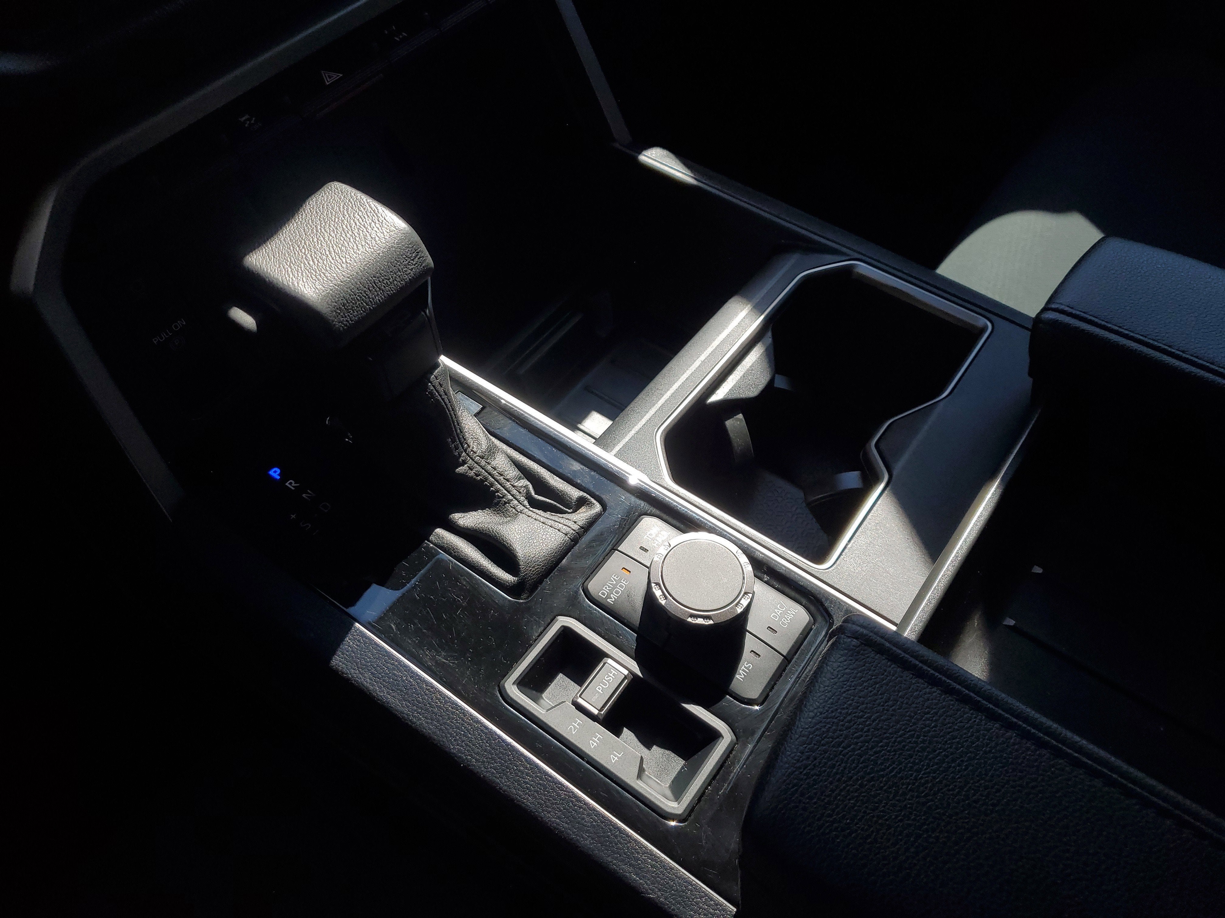 2024 Toyota Tundra 4WD SR5