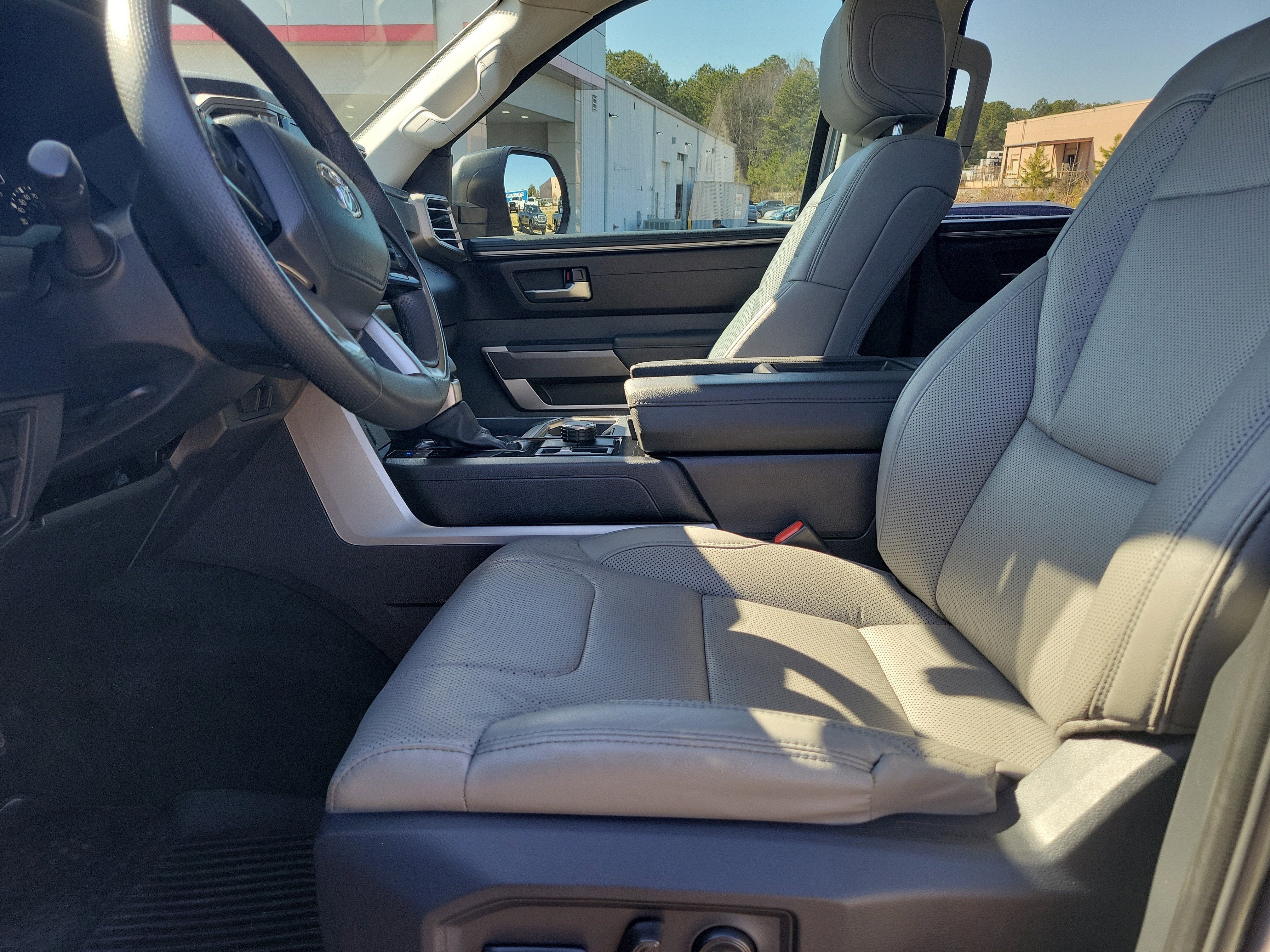 2024 Toyota Tundra 4WD SR5