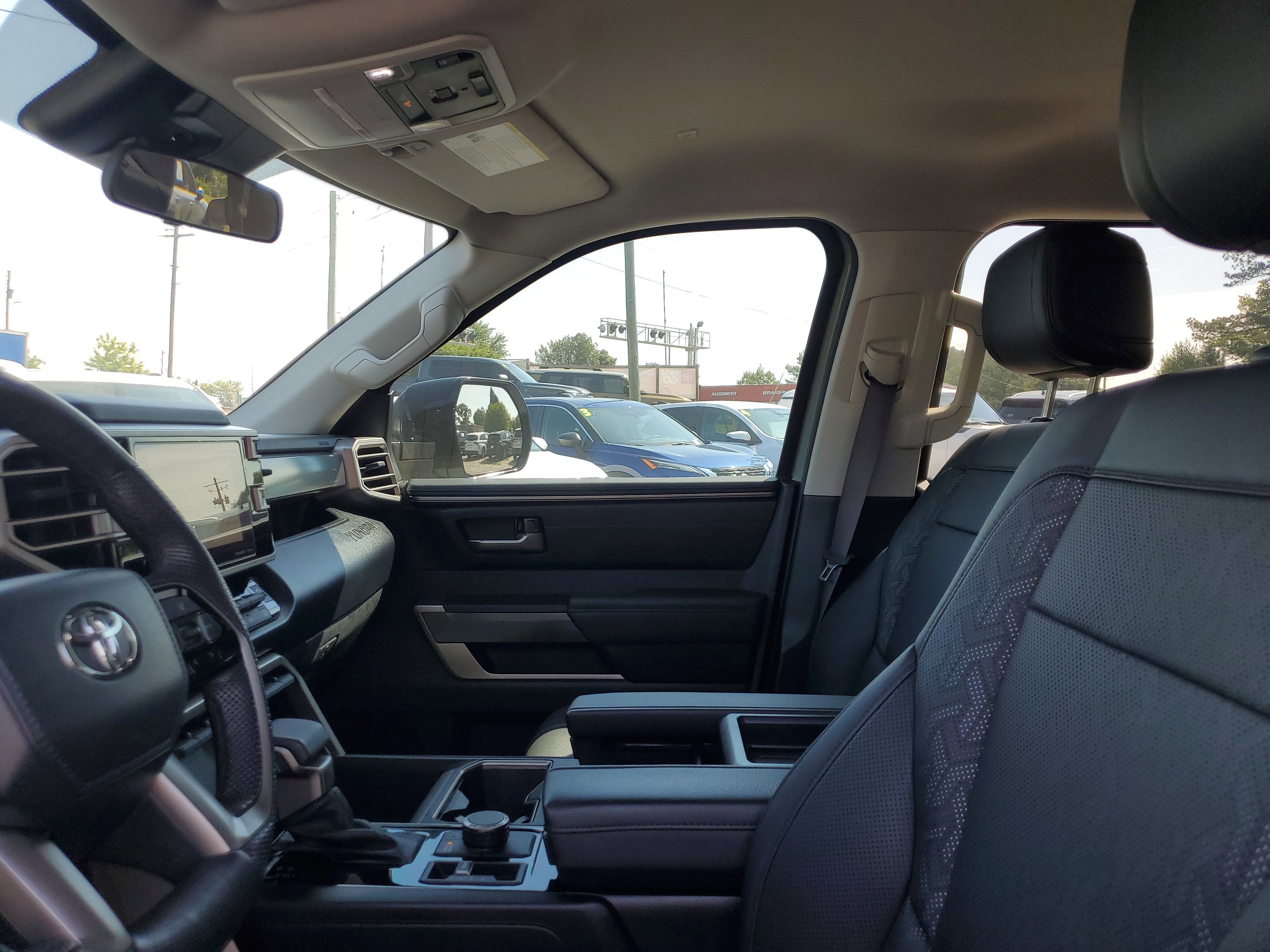 2024 Toyota Tundra 4WD SR5