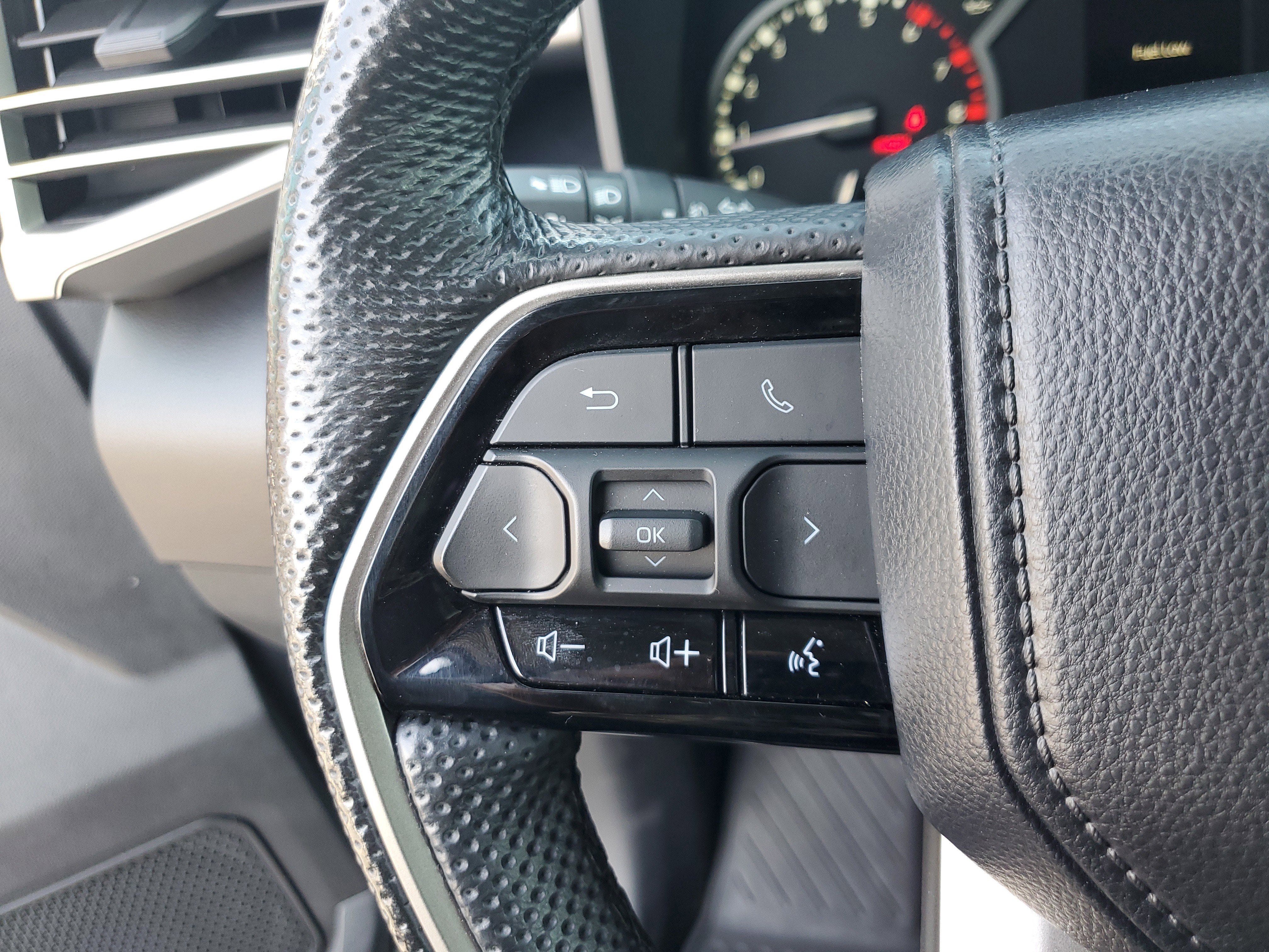 2024 Toyota Tundra 4WD SR5