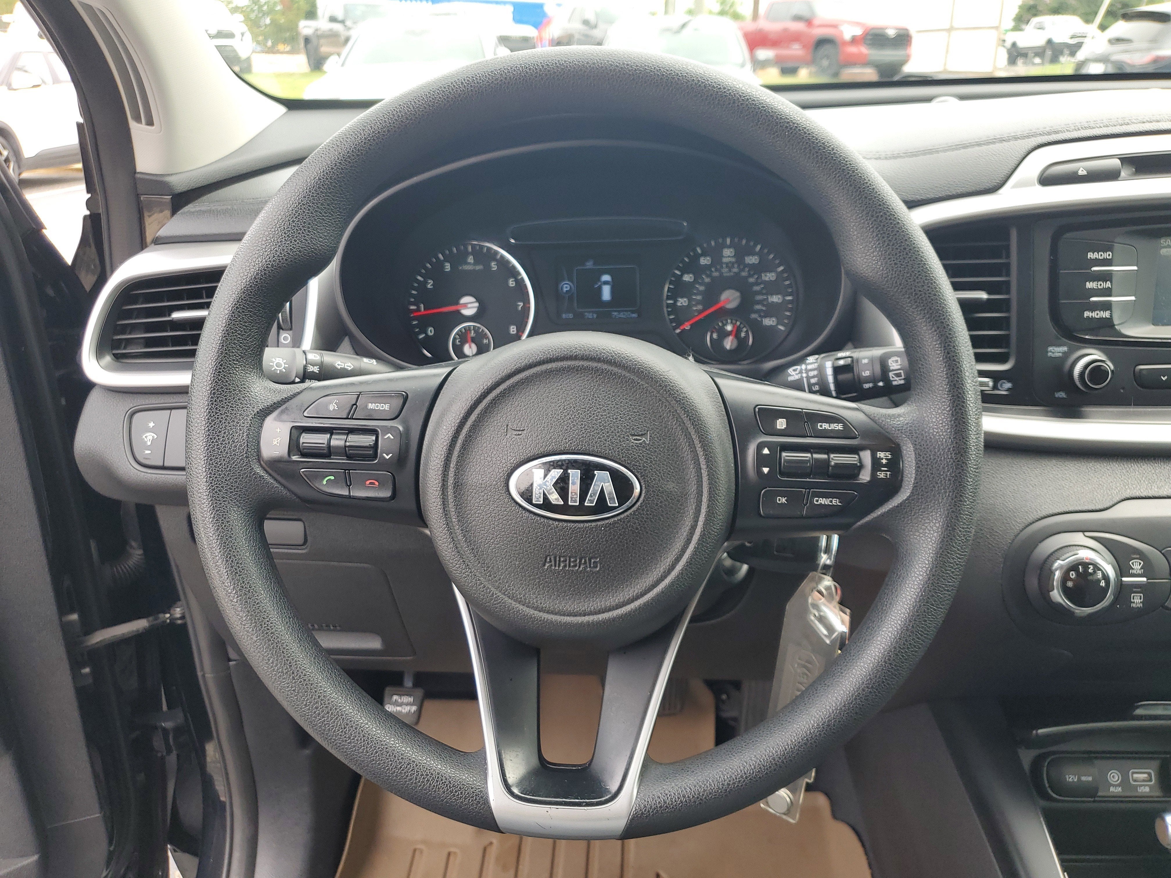 2016 Kia Sorento LX