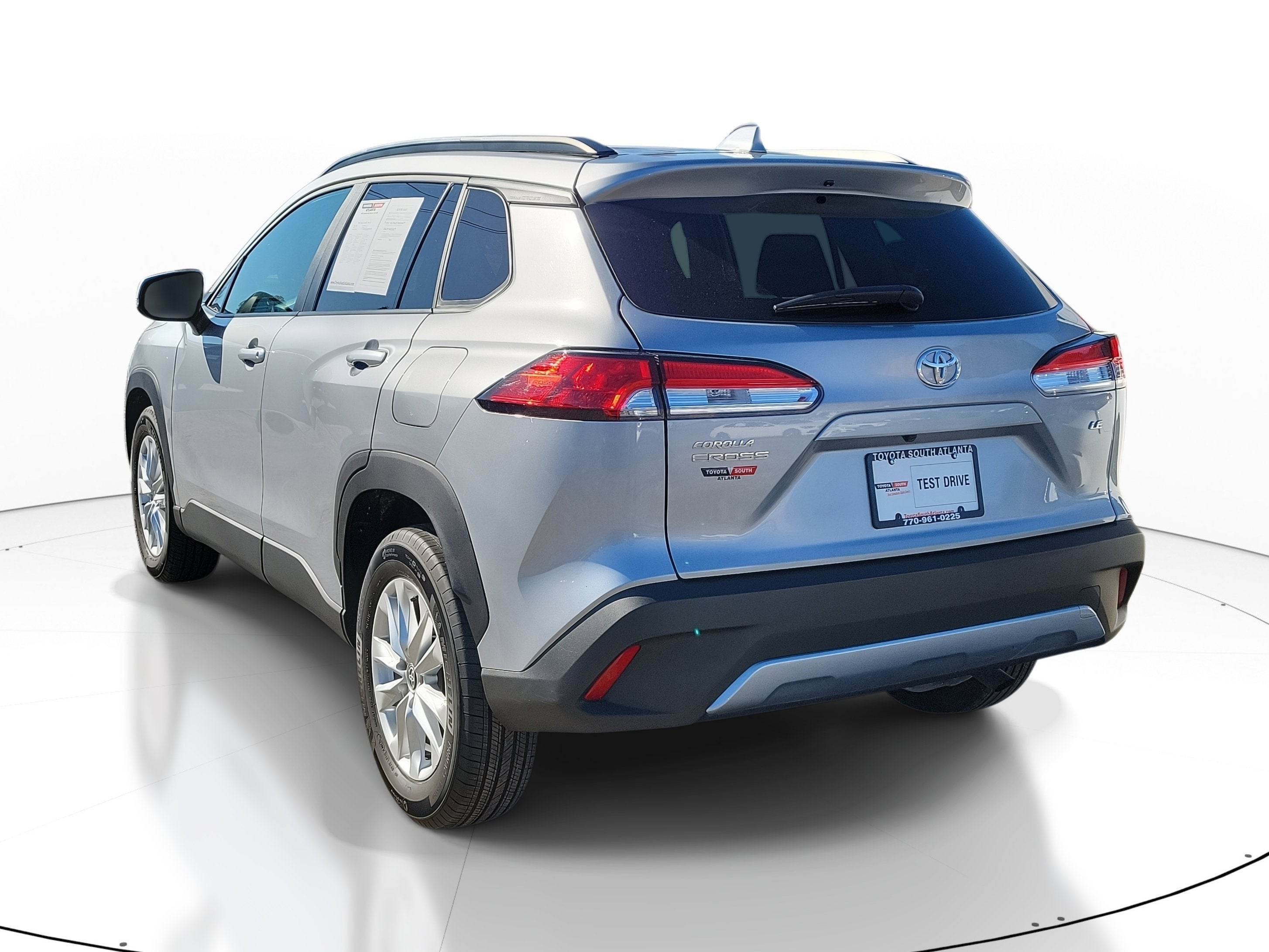 2024 Toyota Corolla Cross LE