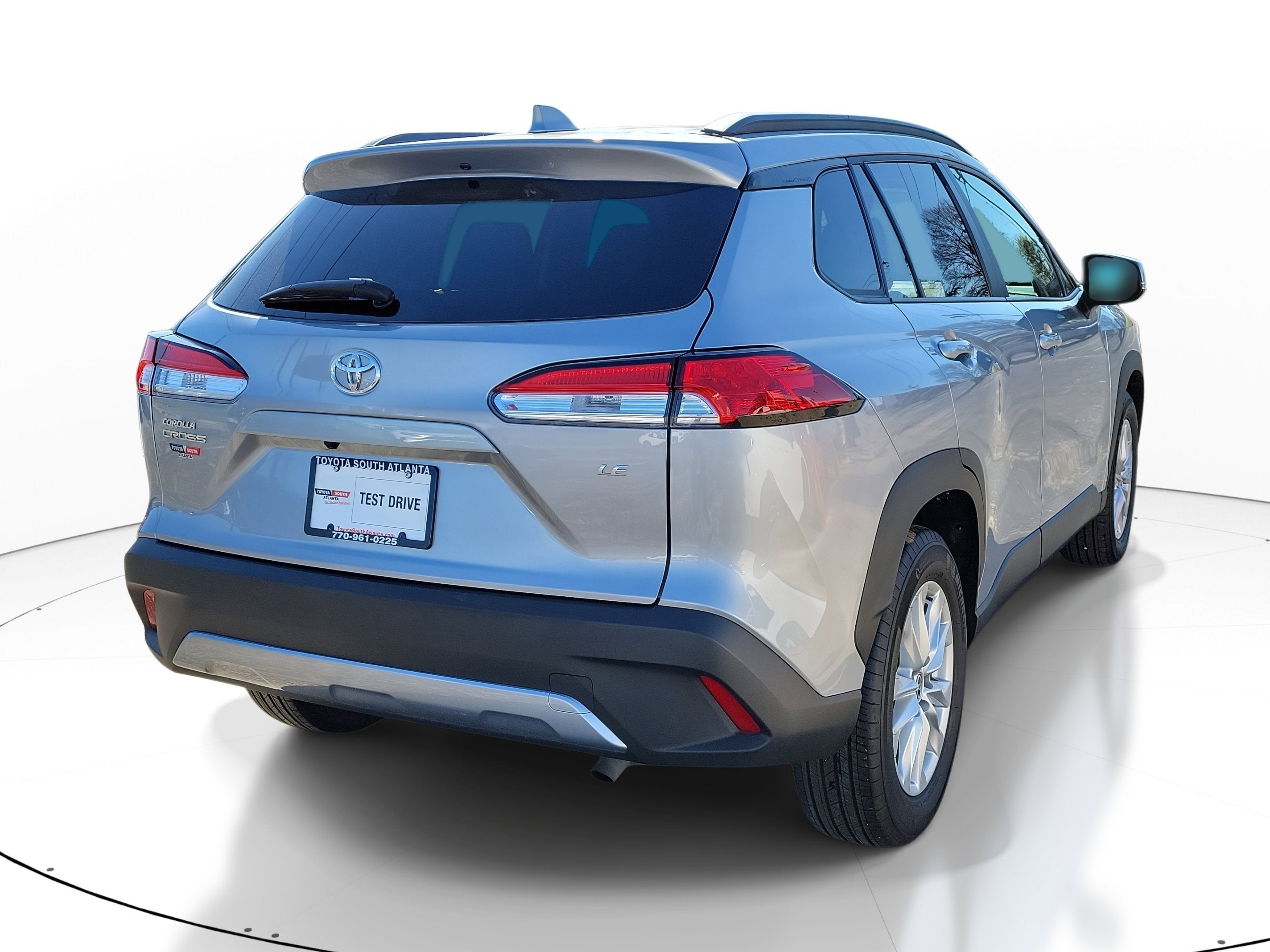 2024 Toyota Corolla Cross LE