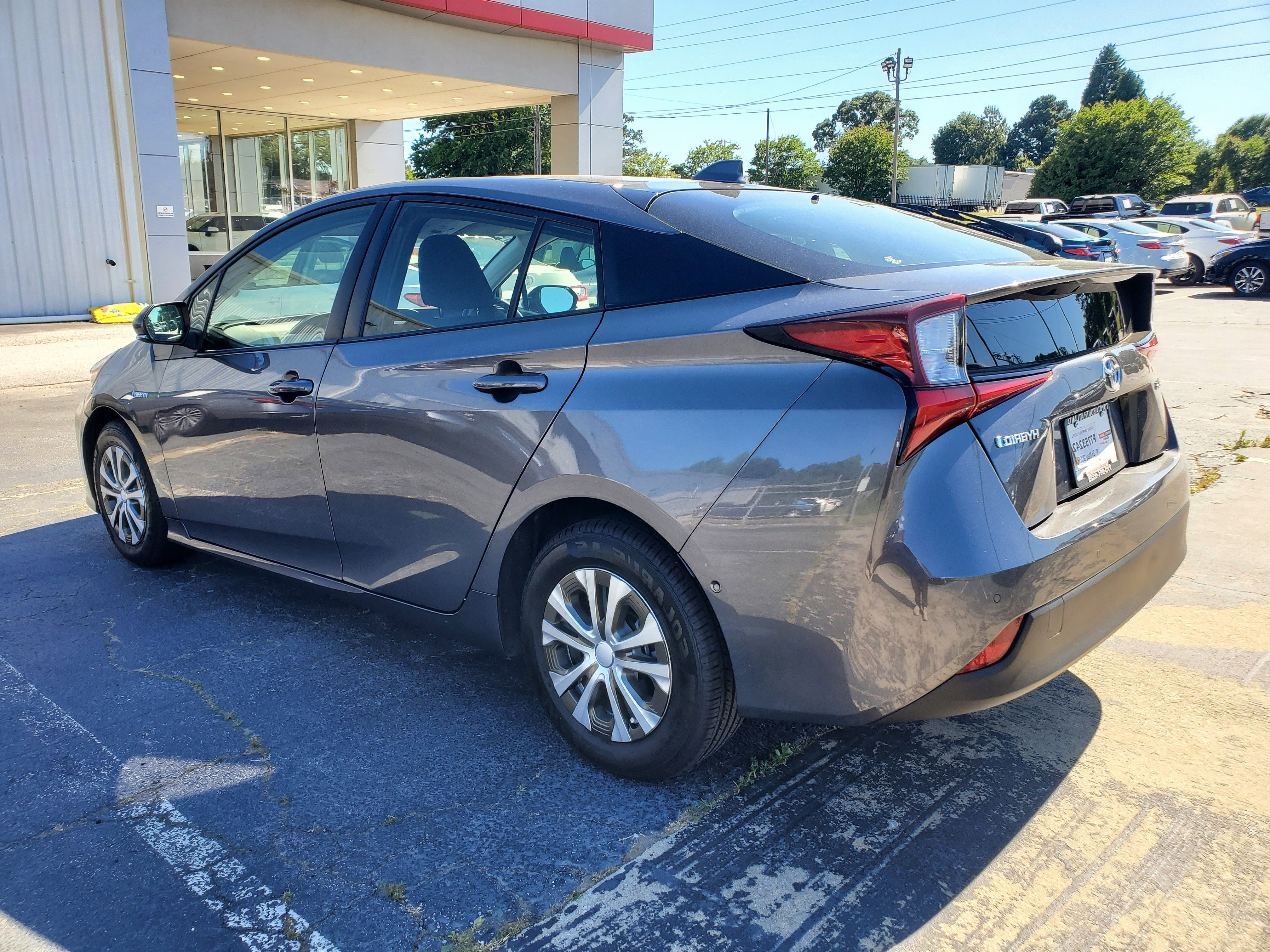 2022 Toyota Prius L Eco
