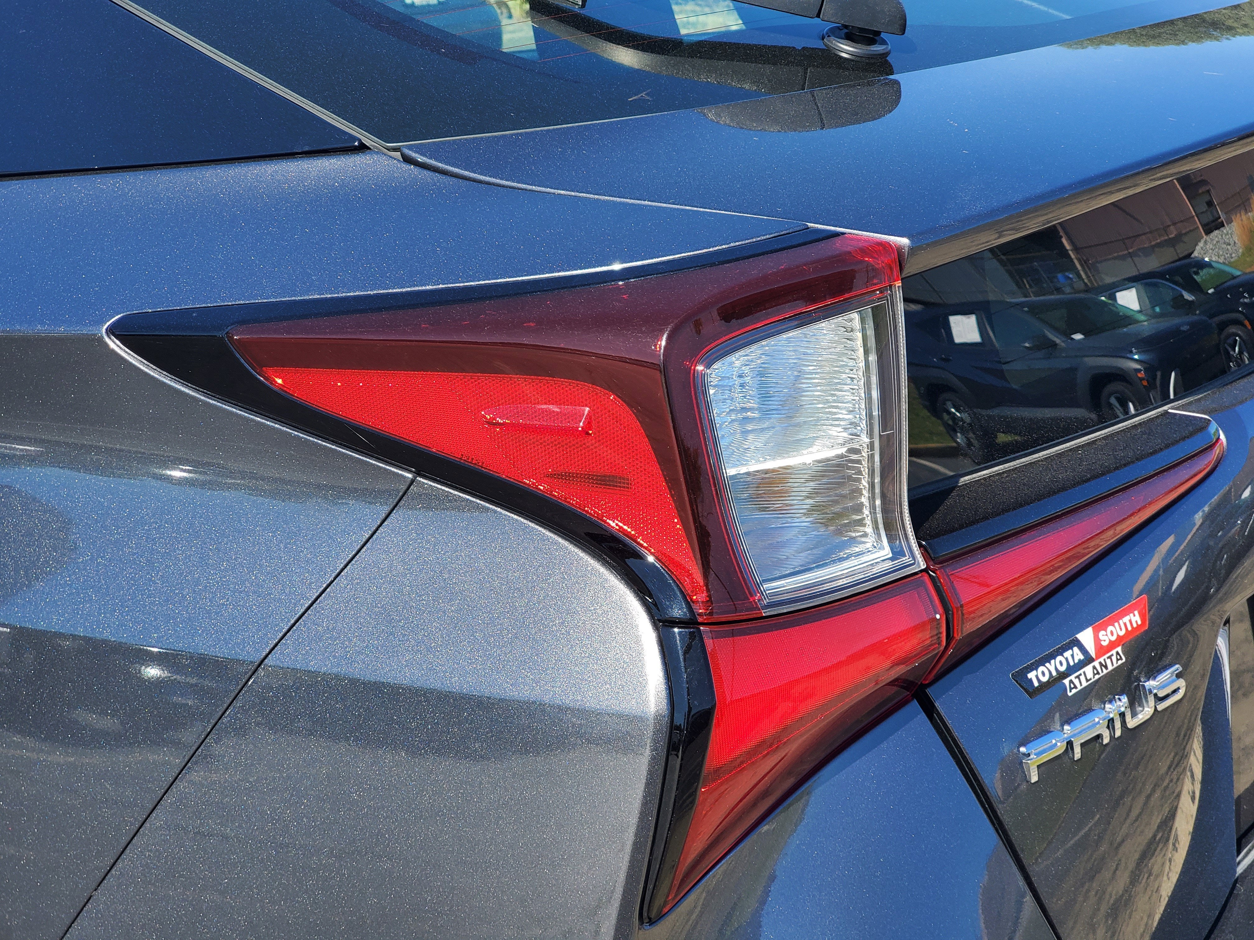 2022 Toyota Prius L Eco