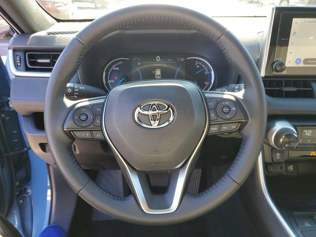 2025 Toyota RAV4 Hybrid SE