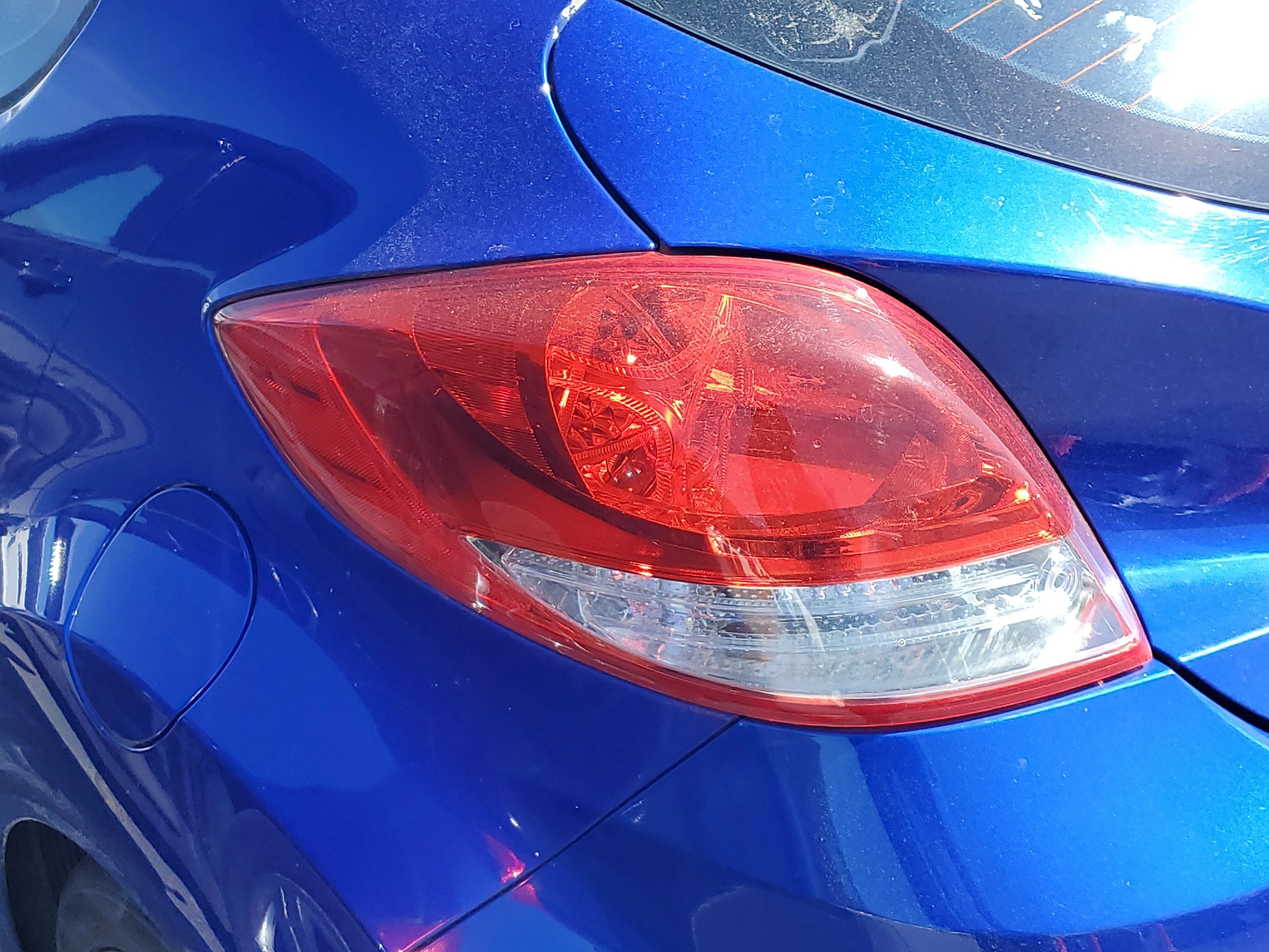 2012 Hyundai Veloster w/Black Int