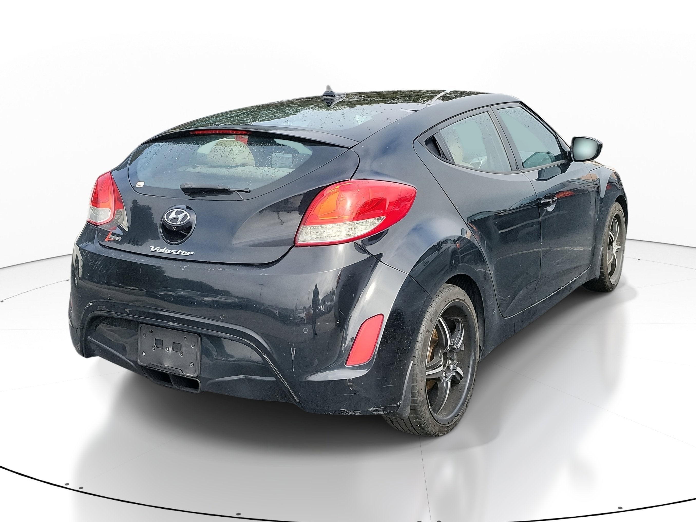 2013 Hyundai Veloster w/Gray Int