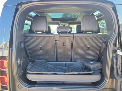 2024 Land Rover Defender X-Dynamic SE