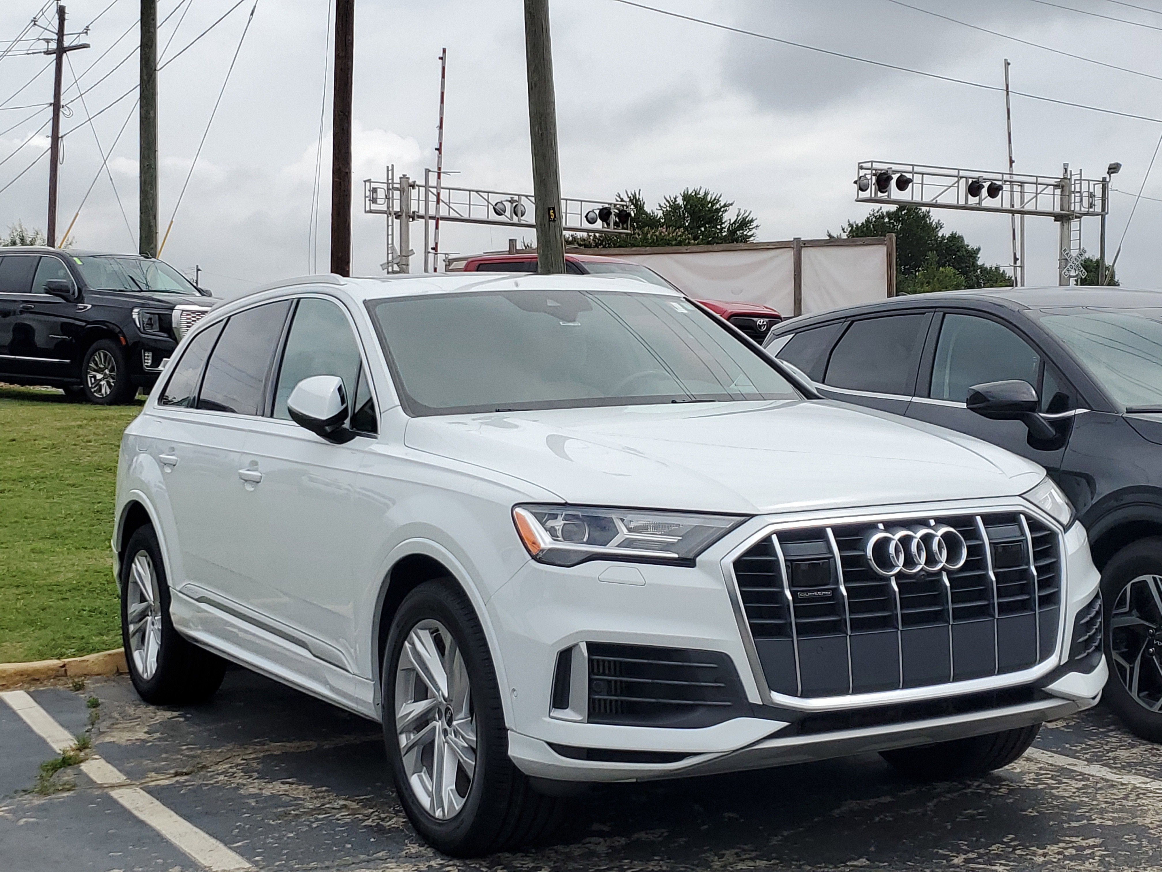 2021 Audi Q7 Premium Plus