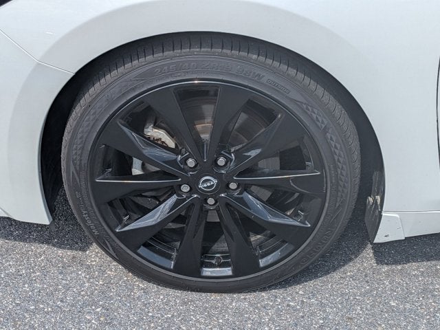 2023 Nissan Maxima SR