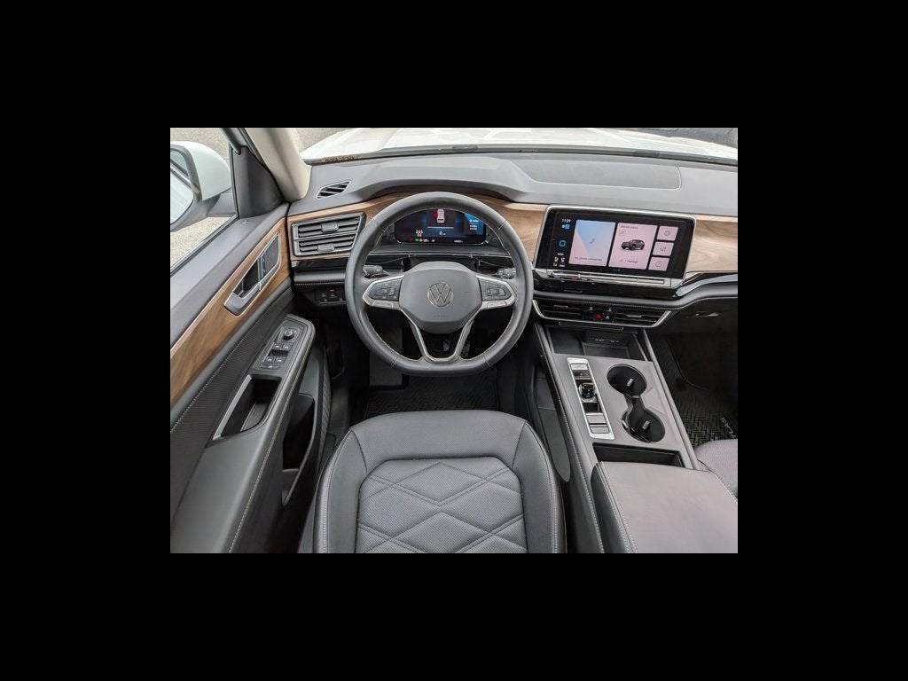 2024 Volkswagen Atlas 2.0T SE