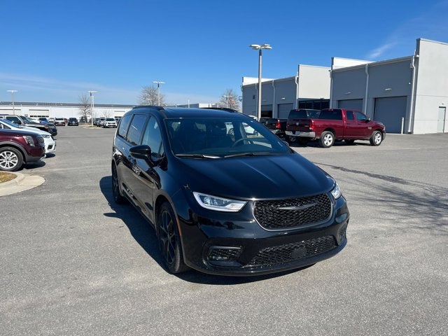 2025 Chrysler Pacifica Limited