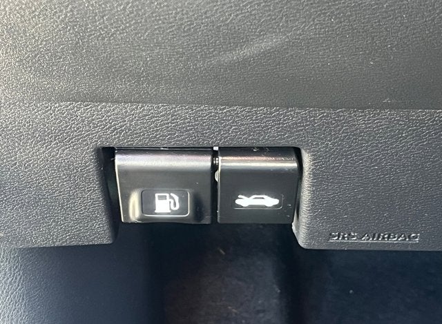 2024 Nissan Versa SR