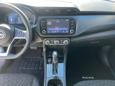 2023 Nissan Kicks SV