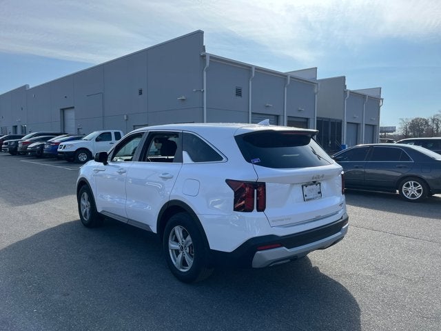2025 Kia Sorento LX